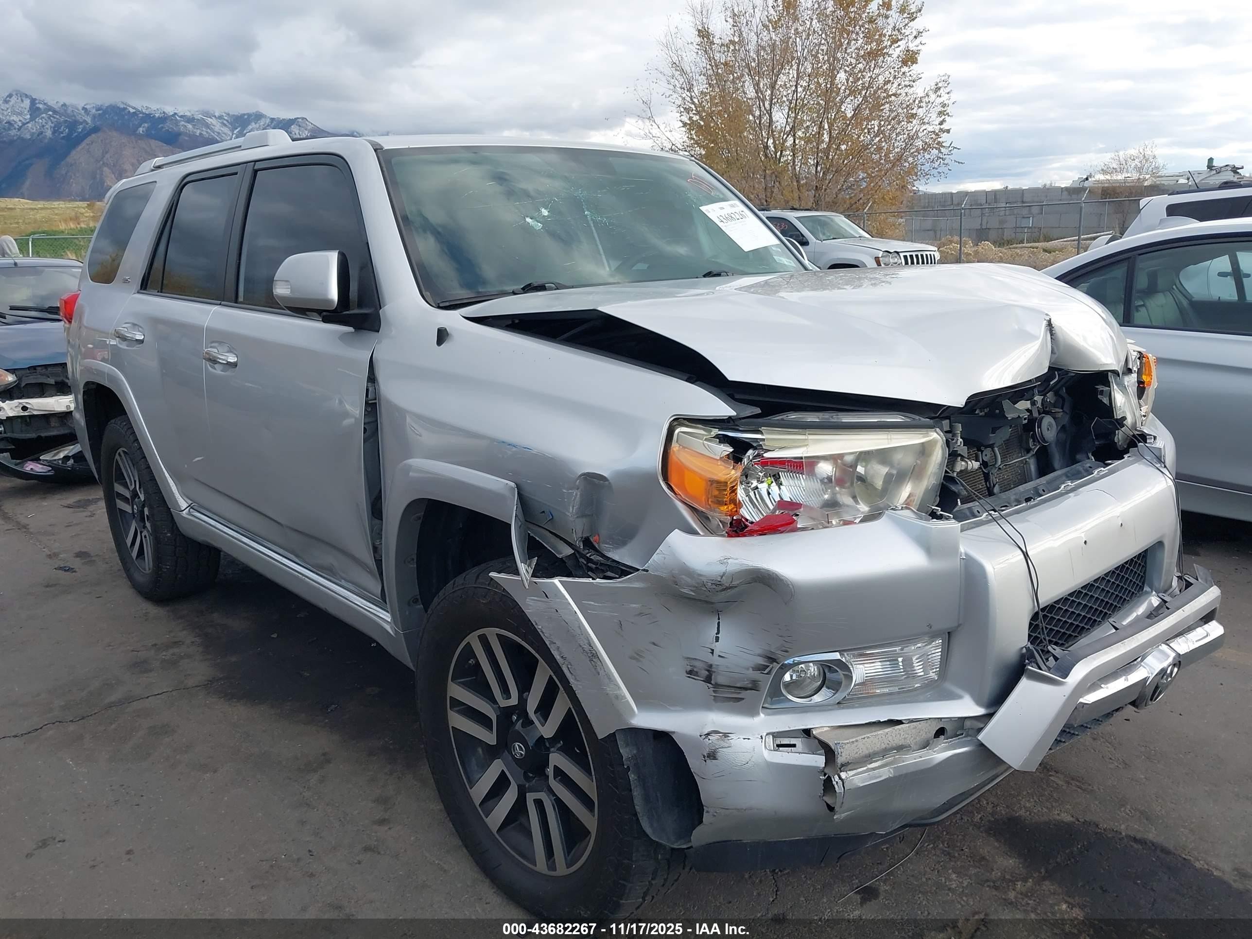 2010 Toyota 4Runner Limited, VIN JTEBU5JR1A5003285 — Front end