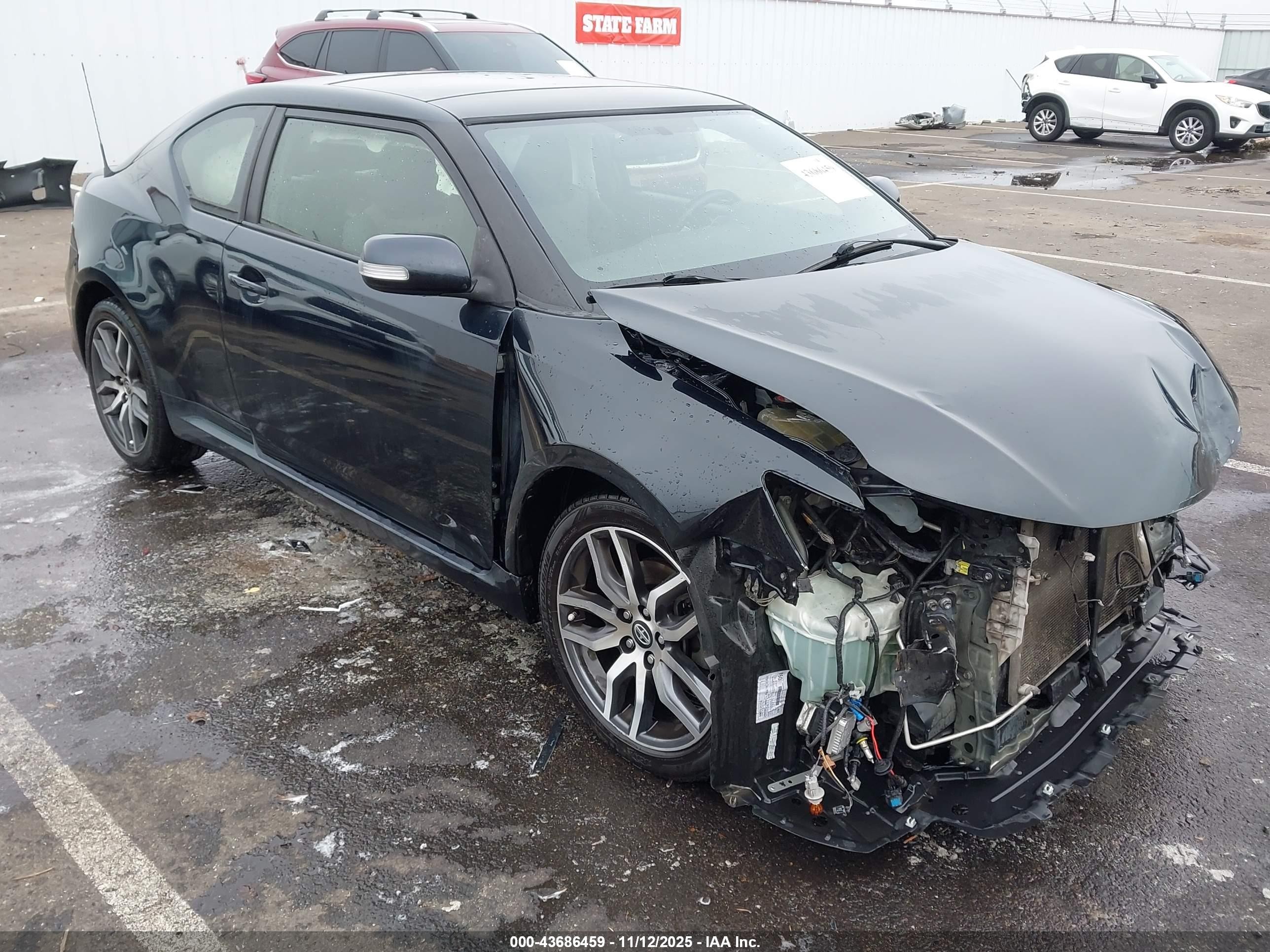 2015 Scion tC, VIN JTKJF5C77FJ011999 — Front end