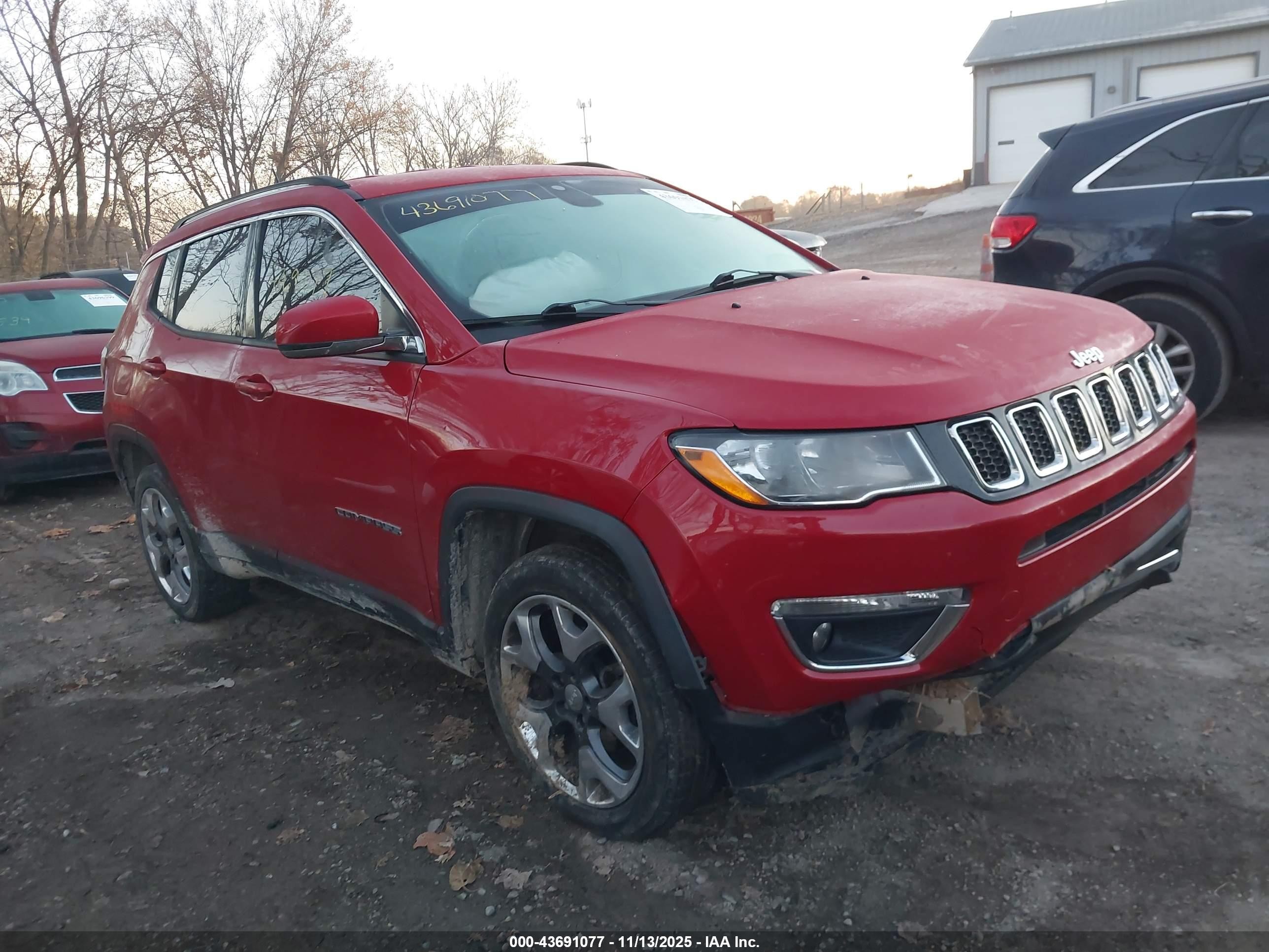 2017 Jeep Compass Limited, VIN 3C4NJDCB4HT629332 — Front end