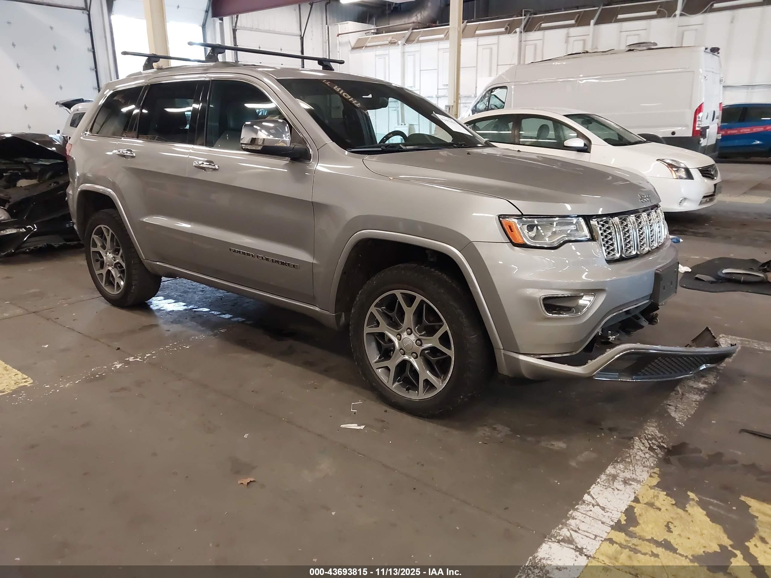 2019 Jeep Grand Cherokee High Altitude, VIN 1C4RJFCG0KC603452 — Front end