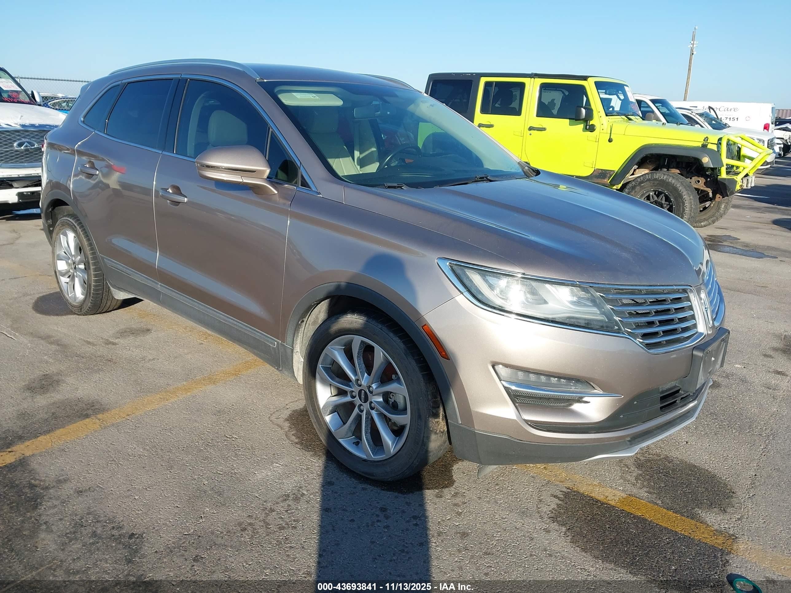 2018 Lincoln MKC Select, VIN 5LMCJ2C97JUL22332 — Hail