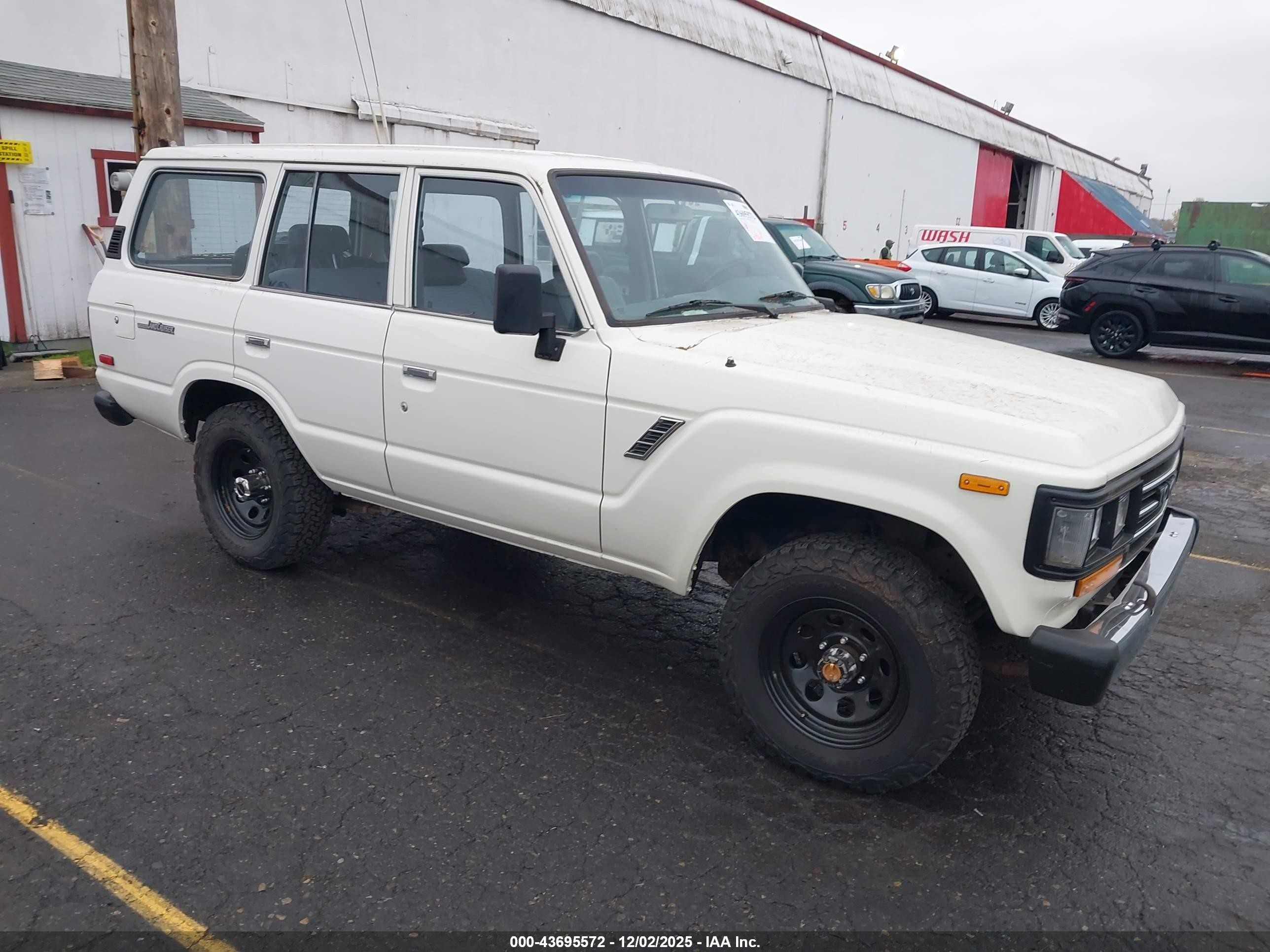 1988 Toyota Land Cruiser, VIN JT3FJ62G5J0081278 — Front end