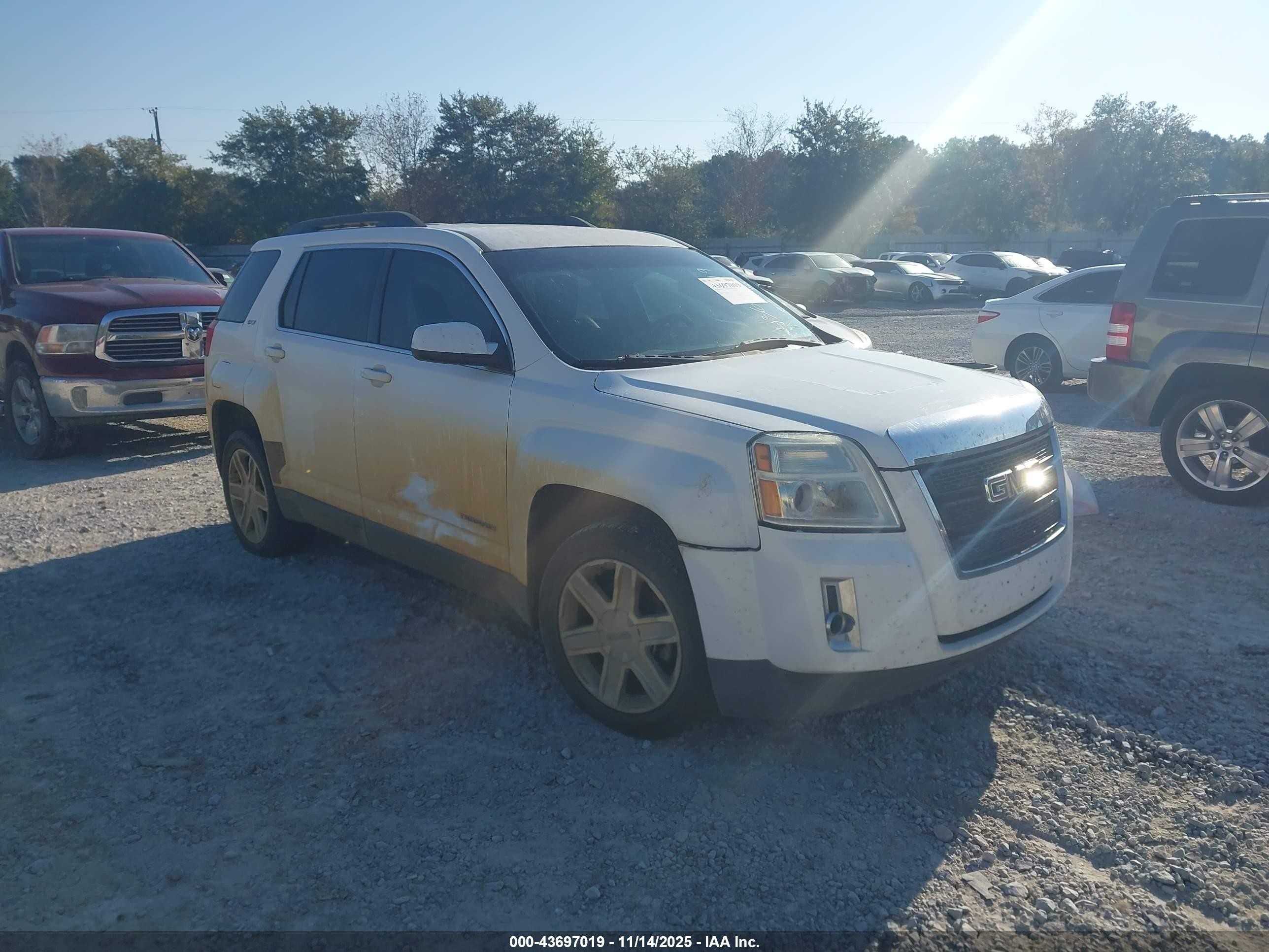2011 GMC Terrain SLT-1, VIN 2CTALUECXB6202574 — Side