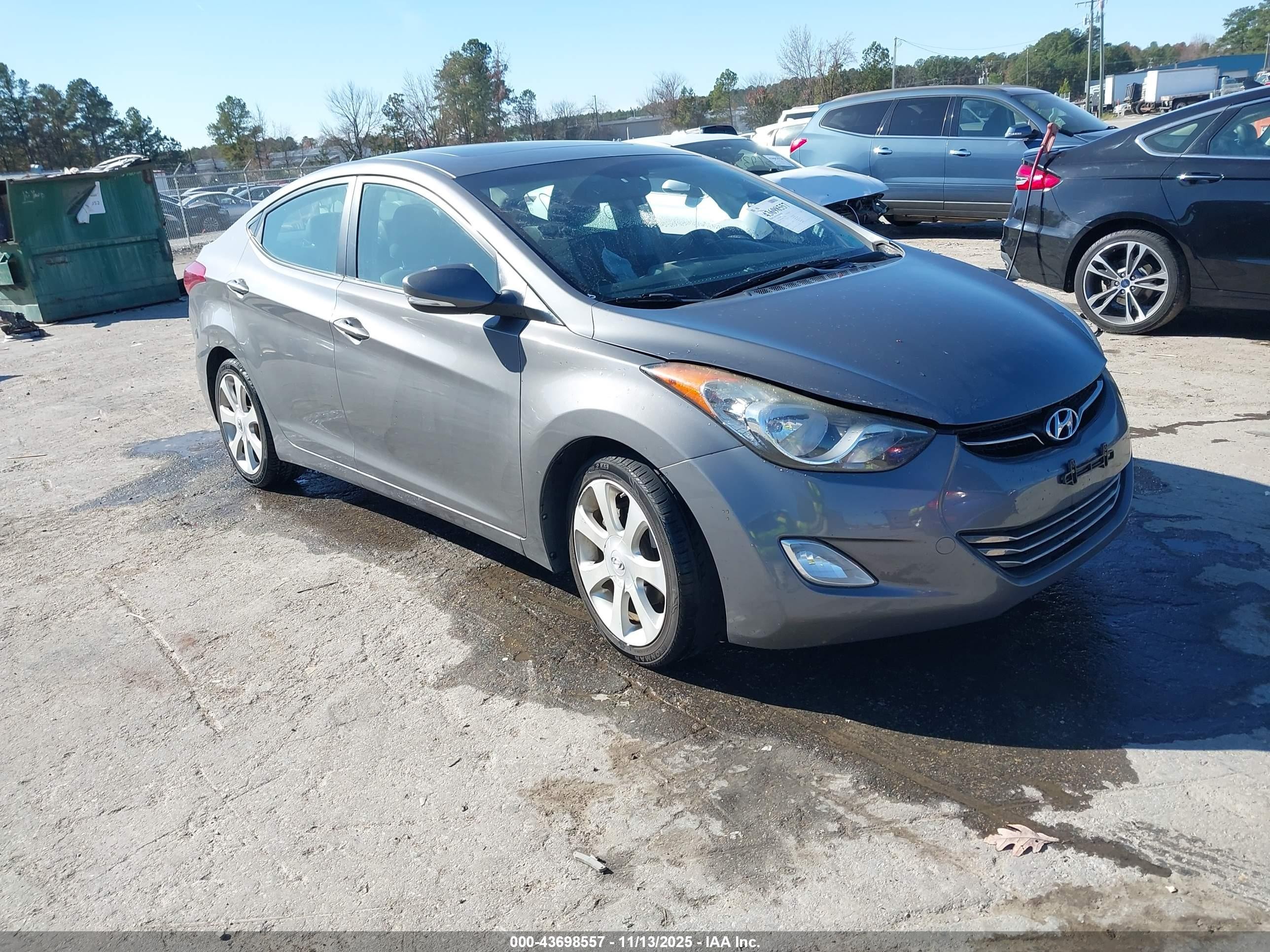 2012 Hyundai Elantra GLS, VIN 5NPDH4AE0CH096733 — Side