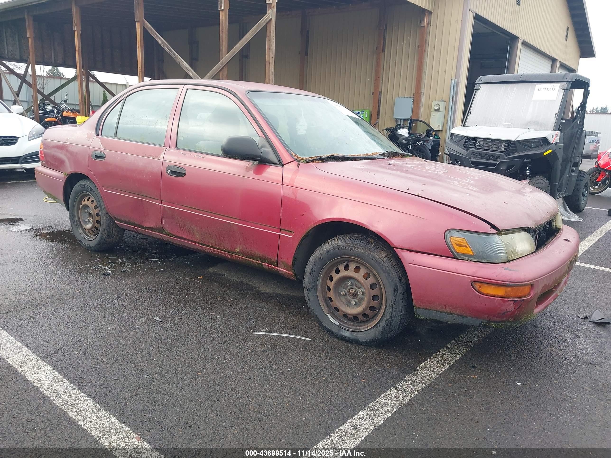 1995 Toyota Corolla, VIN JT2AE04B9S0124751 — Front end