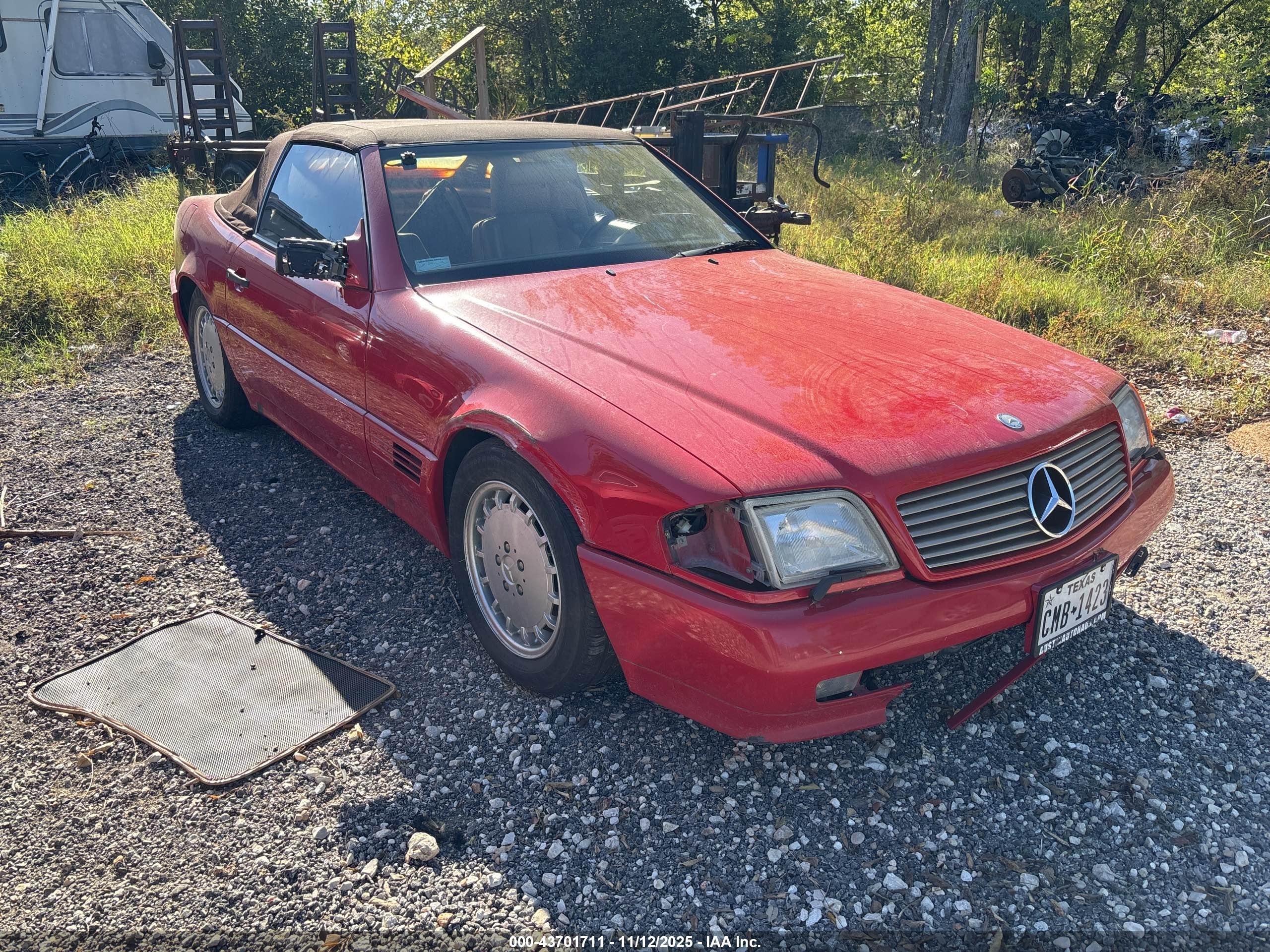 1991 Mercedes-Benz 500, VIN WDBFA66E2MF028459 — Normal wear