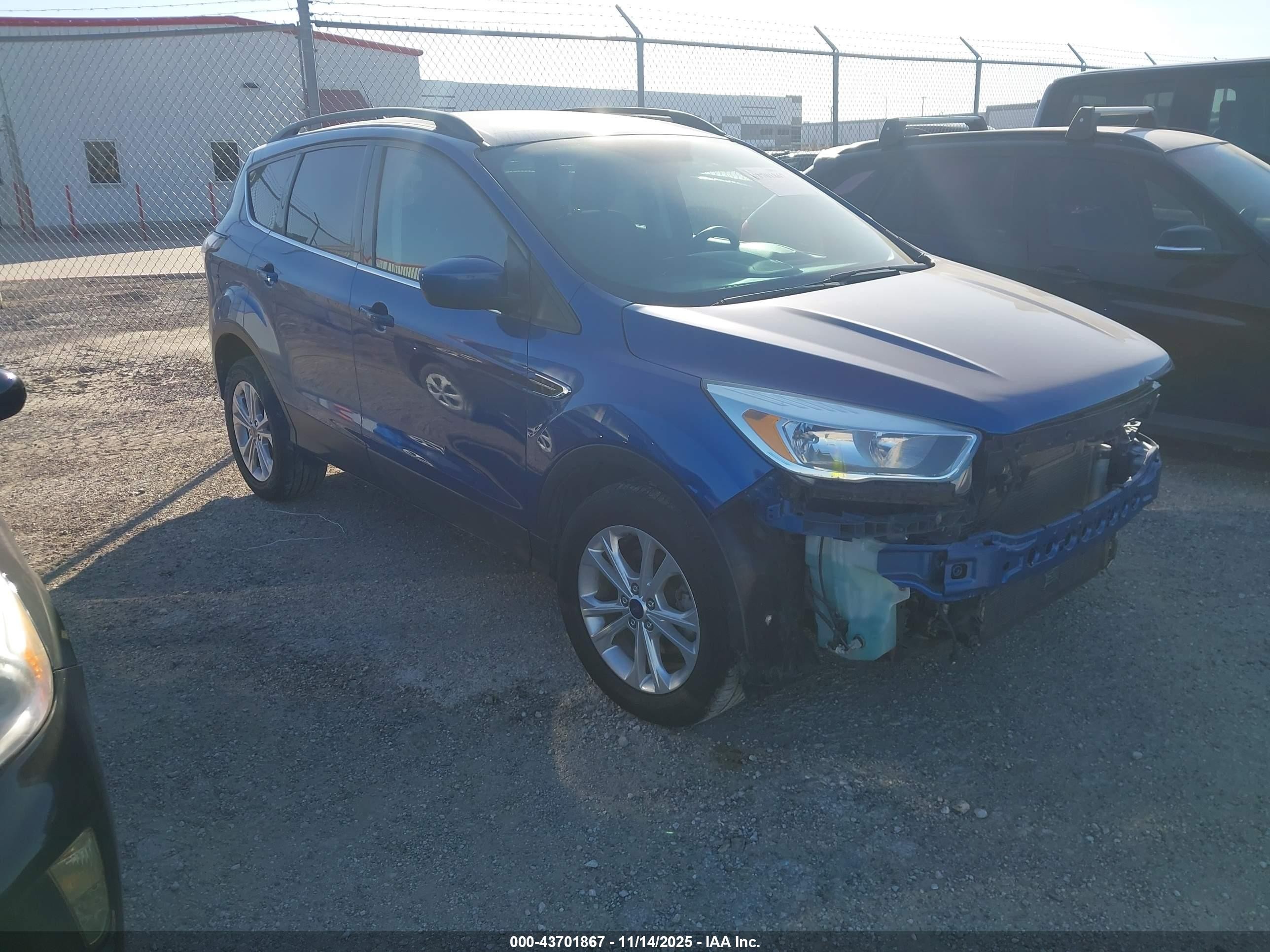 2018 Ford Escape SE, VIN 1FMCU0GD1JUB60033 — Front end