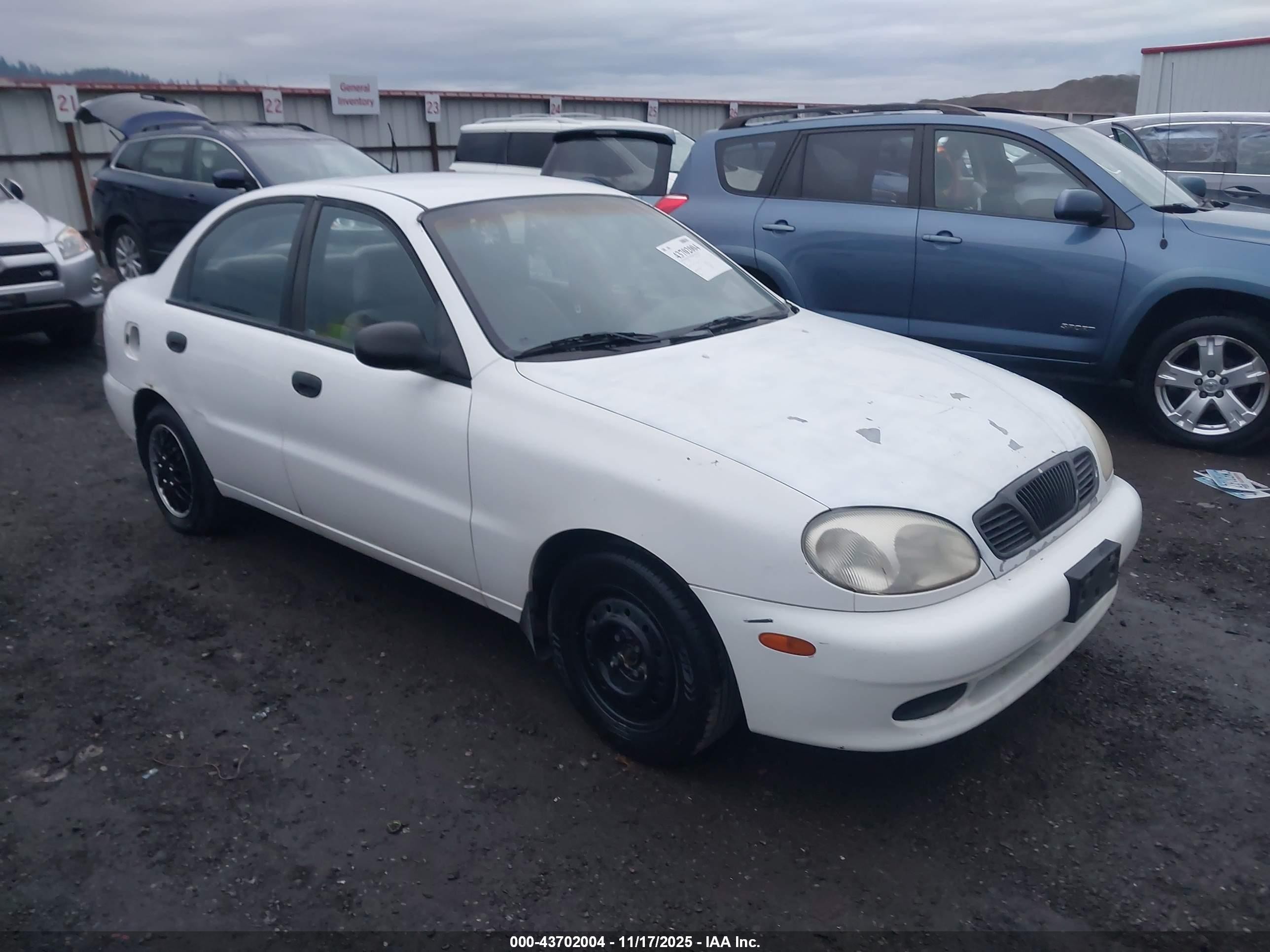 2001 Daewoo Lanos S, VIN KLATA52631B643819 — Перед