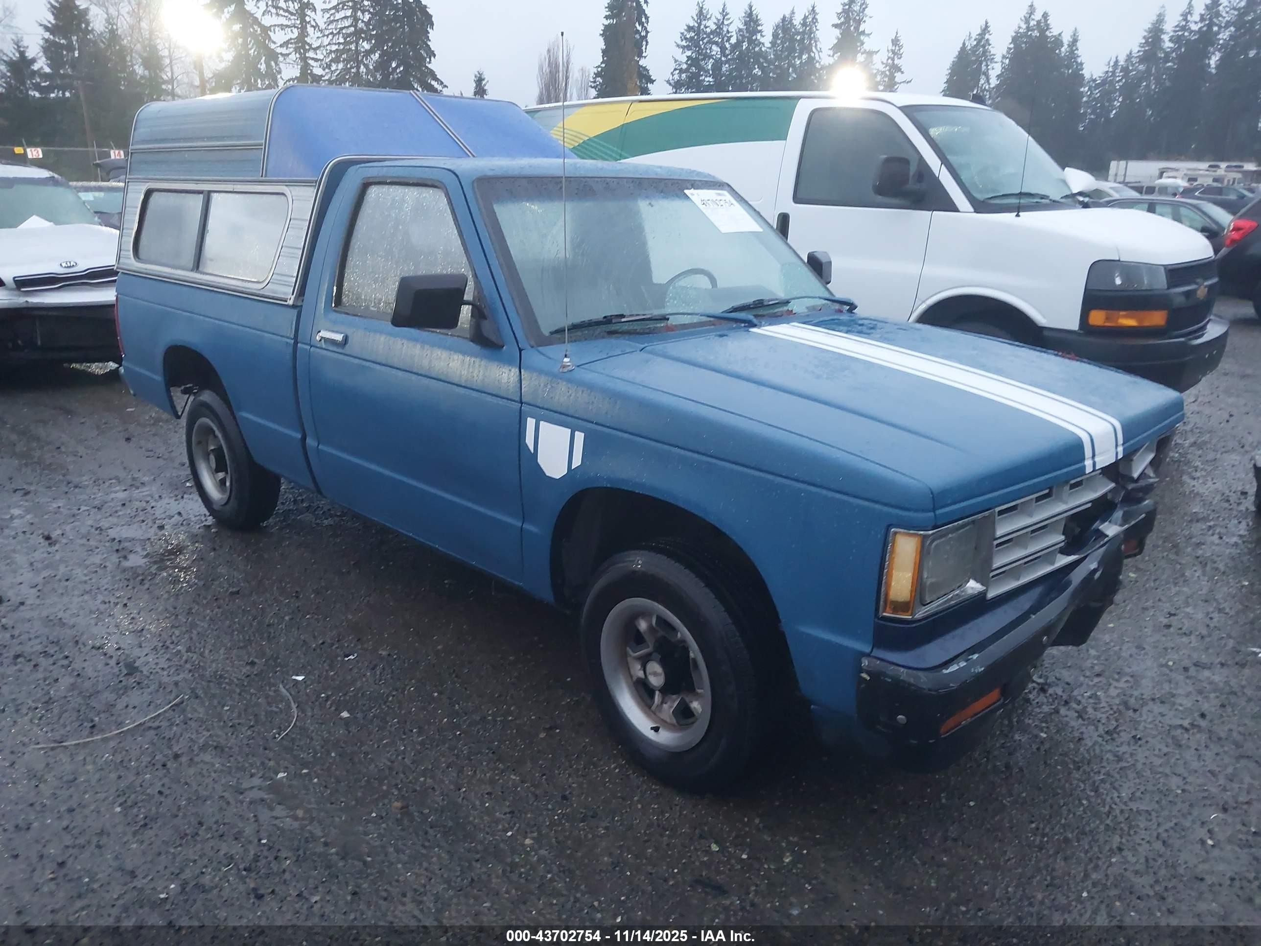 1989 Chevrolet S-10, VIN 1GCBS14E0K2188508 — Front end