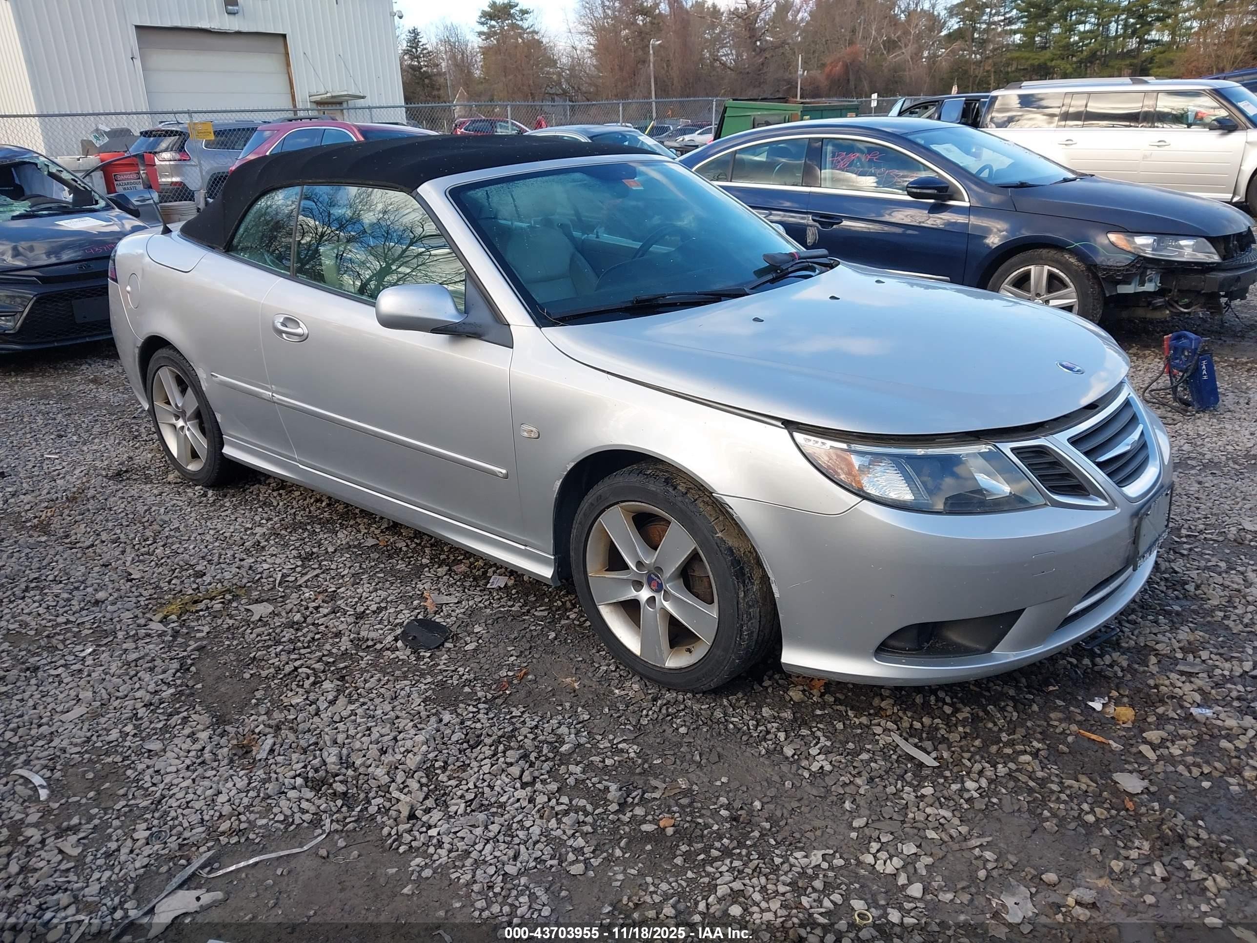 2011 Saab 9-3, VIN YS3FA7CY4B1304455 — Side