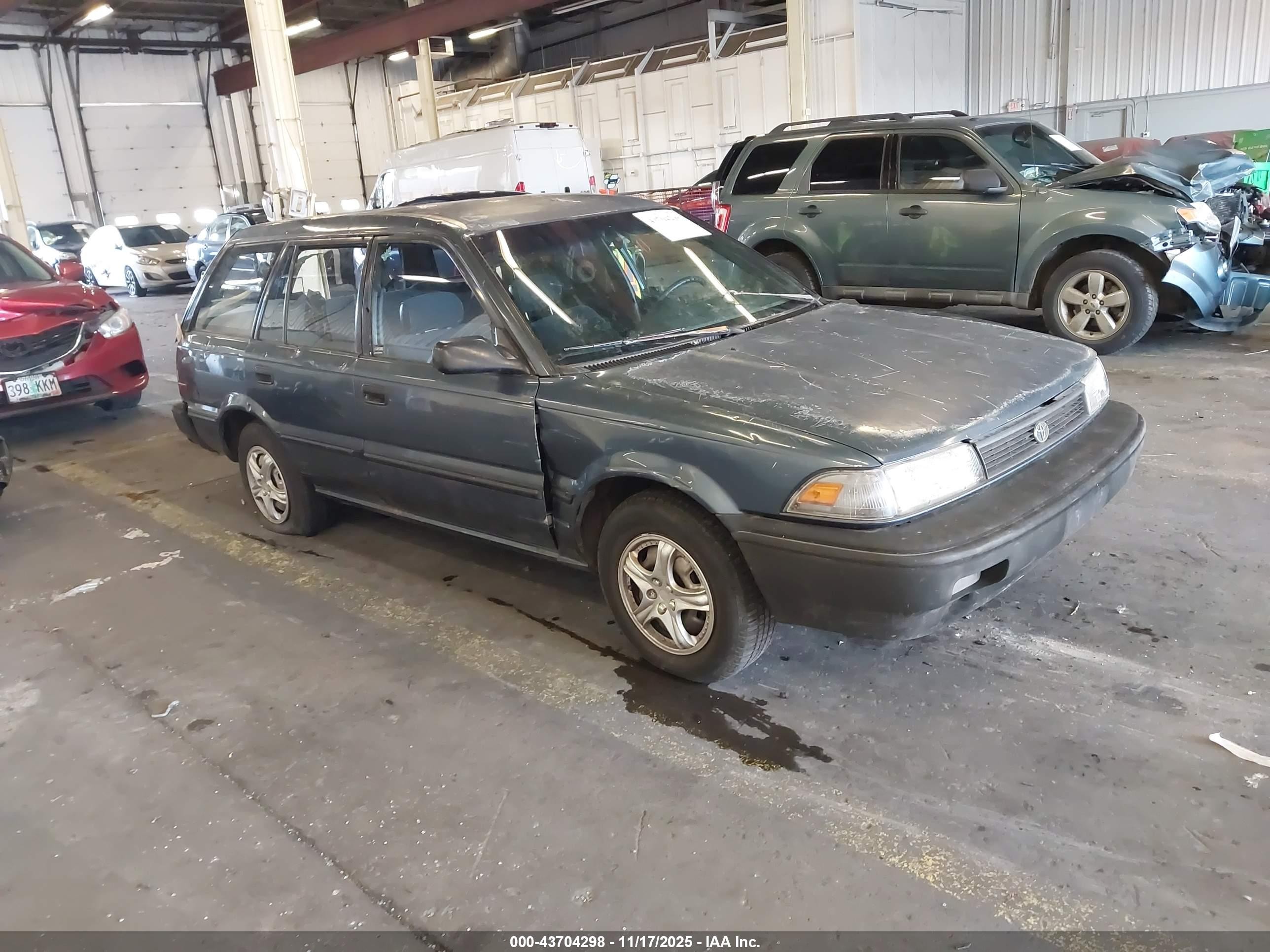 1992 Toyota Corolla, VIN JT2AE94KXN3493013 — All over