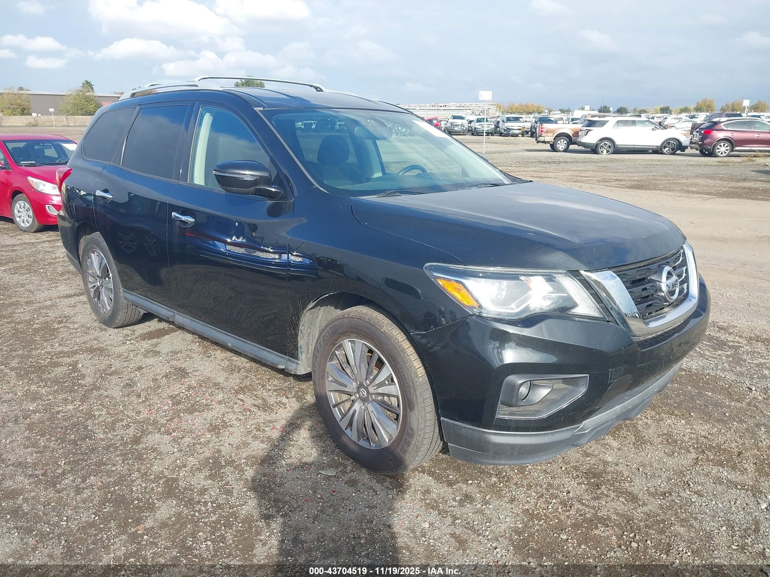 2019 Nissan Pathfinder SV, VIN 5N1DR2MN6KC603878 — Repossession
