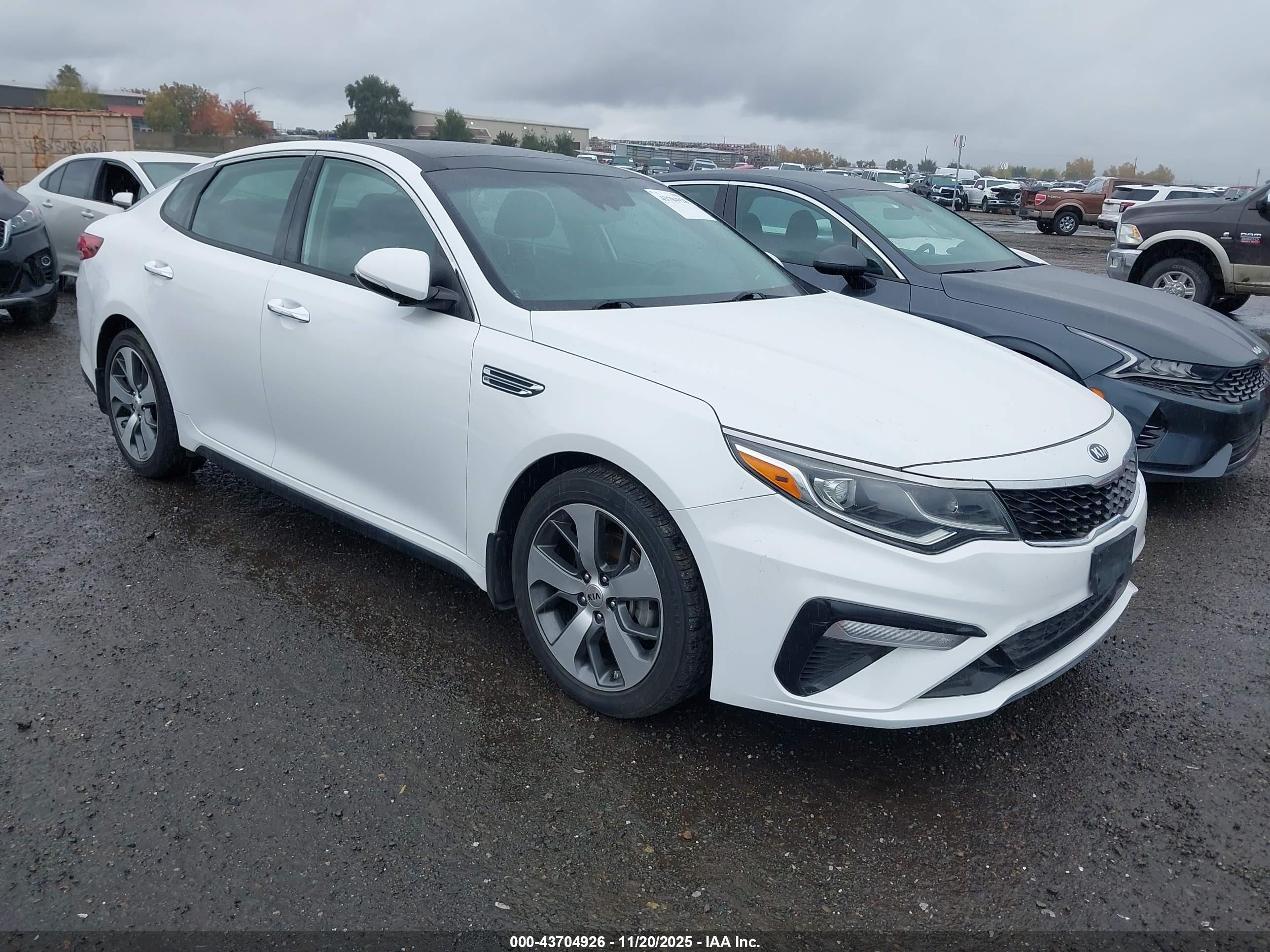 2019 Kia Optima LX, VIN 5XXGT4L39KG368259 — Repossession