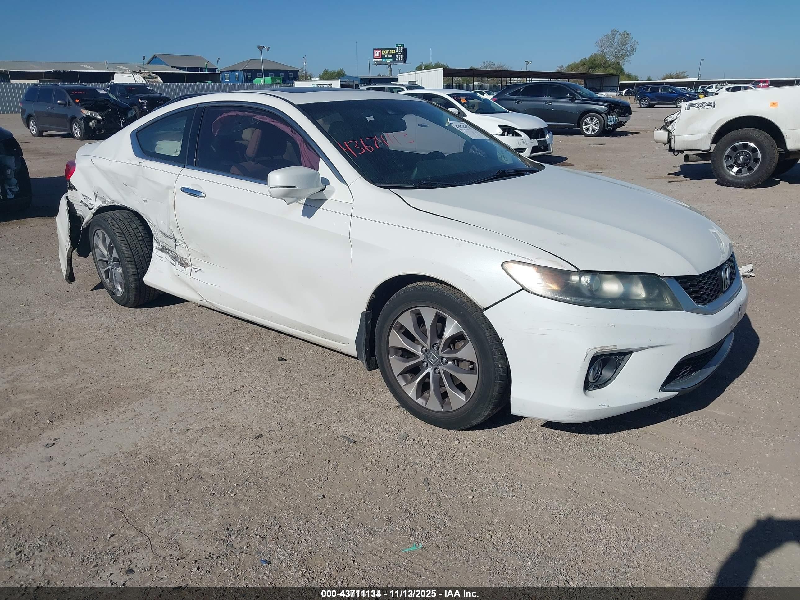 2015 Honda Accord EX-L, VIN 1HGCT1B86FA011747 — Rear end