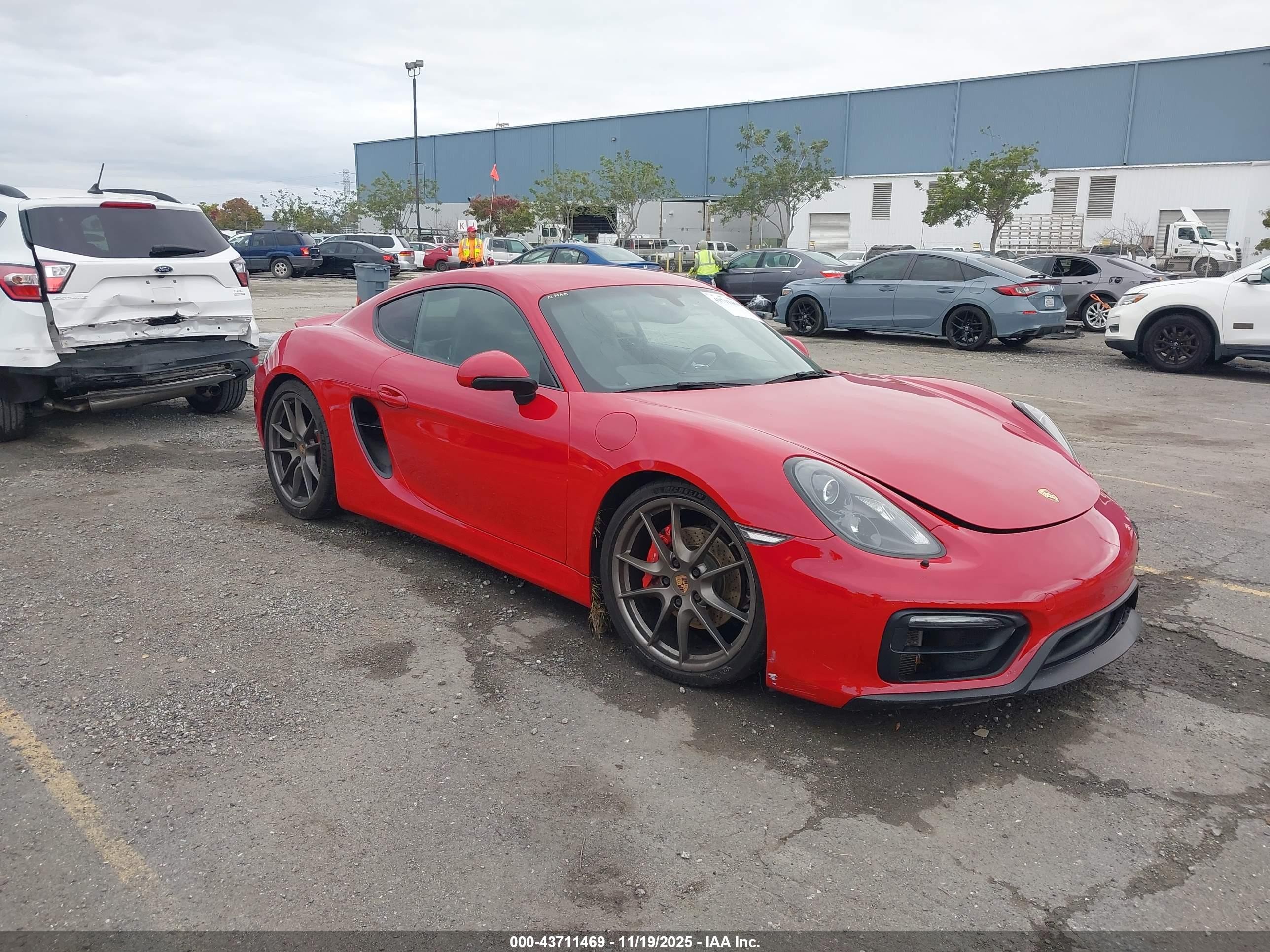 2015 Porsche Cayman S, VIN WP0AB2A87FK182842 — Front end