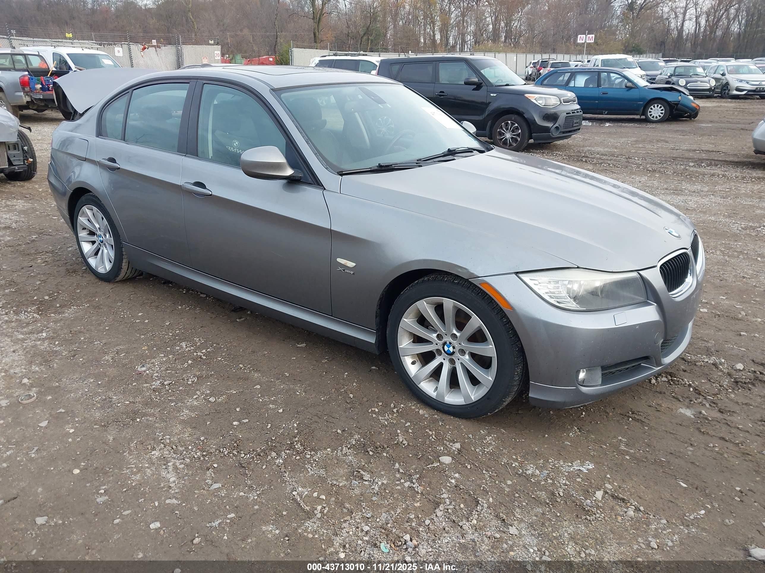 2011 BMW 3 Series 328i xDrive, VIN WBAPK5G56BNN31438 — Rear end
