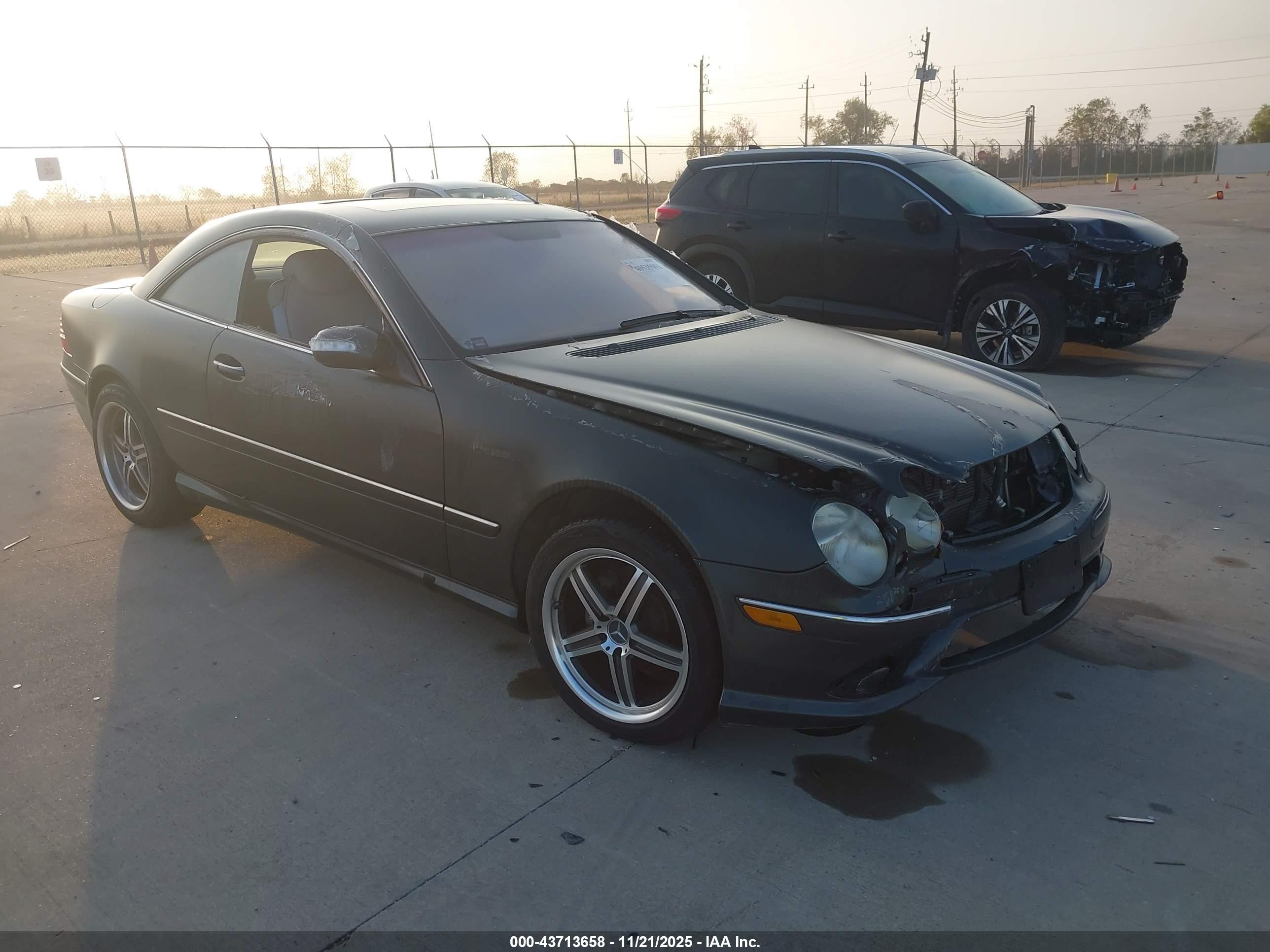 2003 Mercedes-Benz CL 500, VIN WDBPJ75J03A037603 — Front end