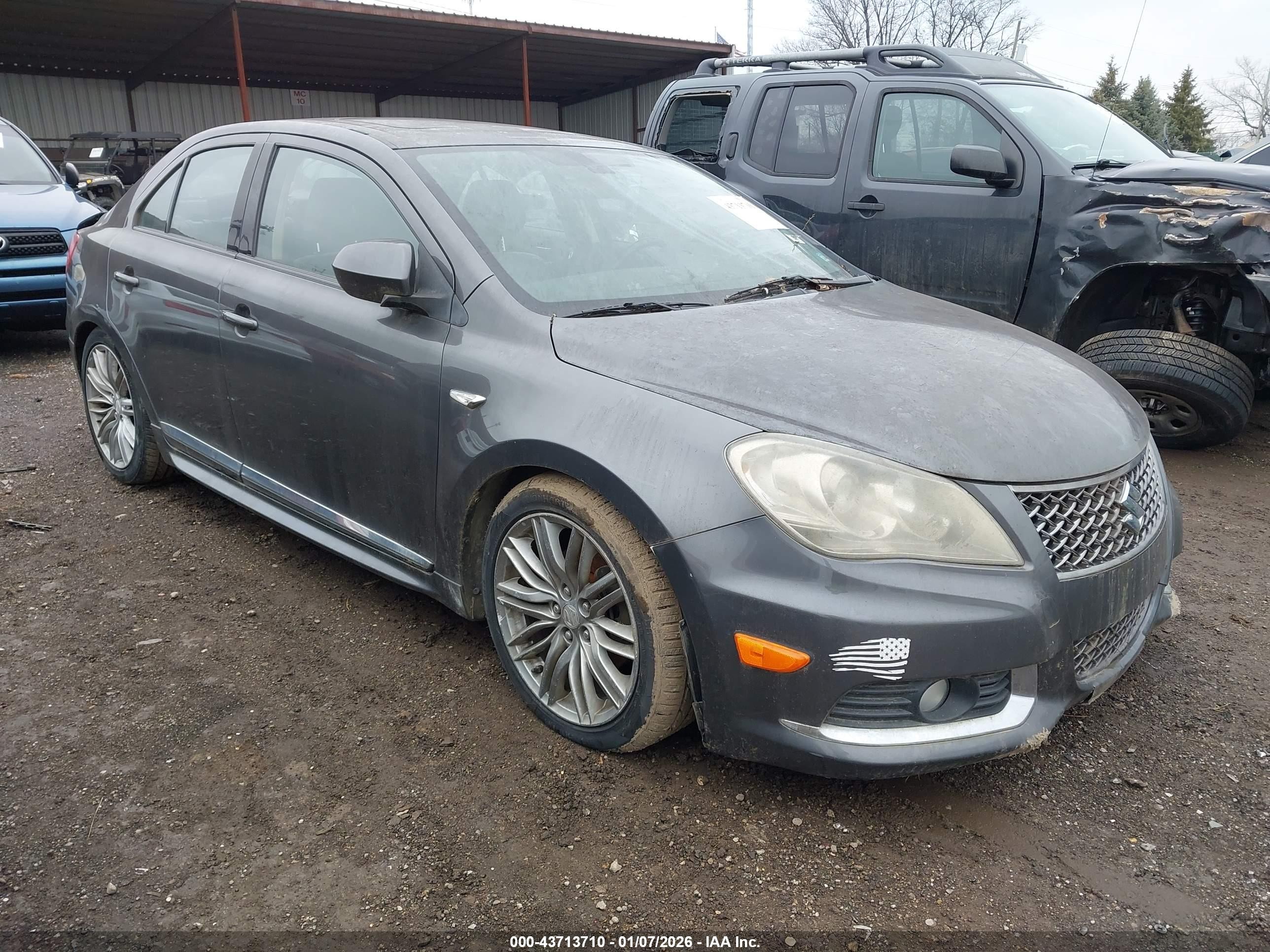 2012 Suzuki Kizashi SLS Sport, VIN JS2RF9A85C6101024 — Front end