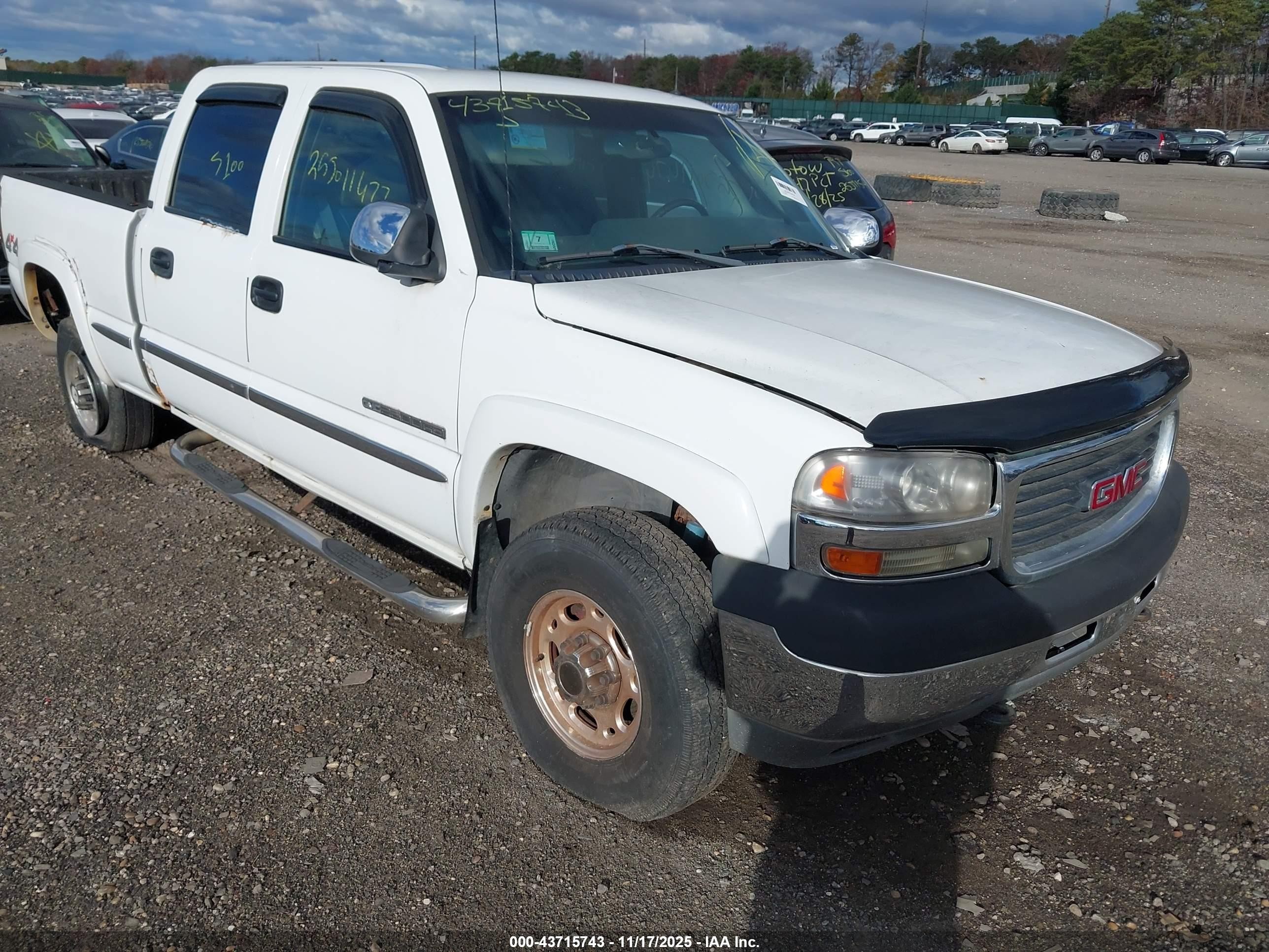 2002 GMC Sierra 2500HD SLE, VIN 1GTHK23U82F127280 — All over
