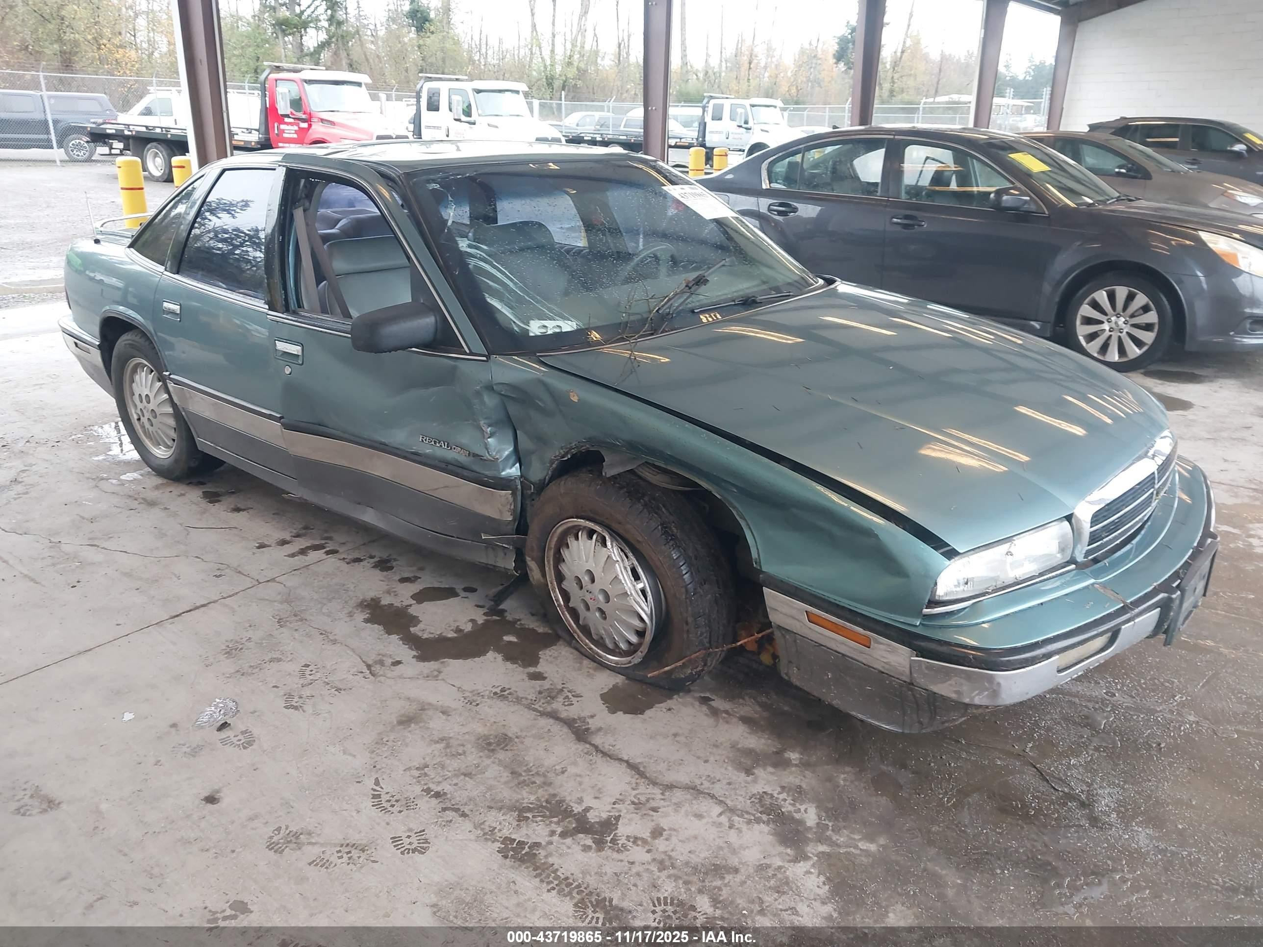 1993 Buick Regal, VIN 2G4WF54L0P1462286 — Перед
