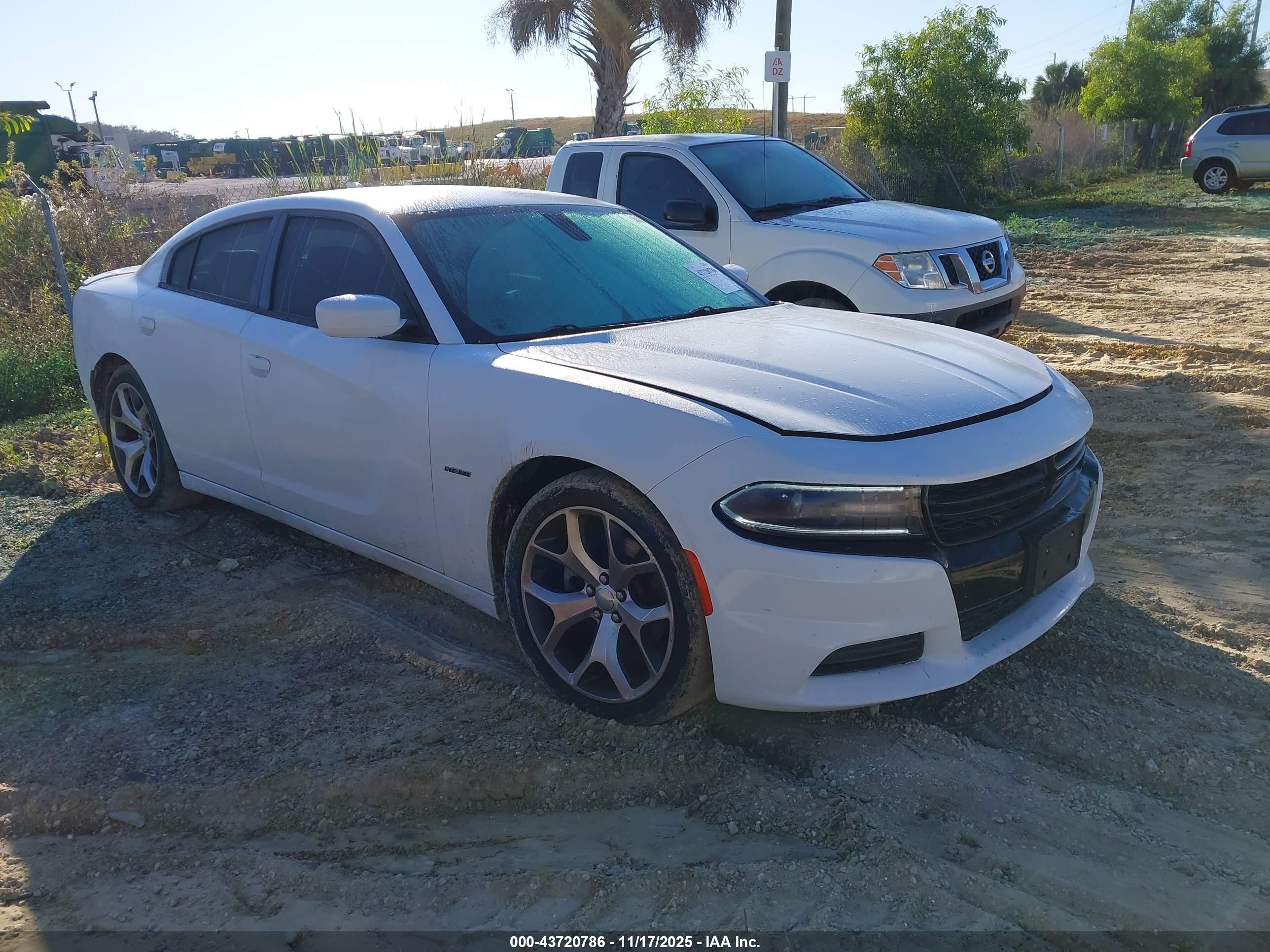 2015 Dodge Charger RT, VIN 2C3CDXCT1FH778073 — Rear end