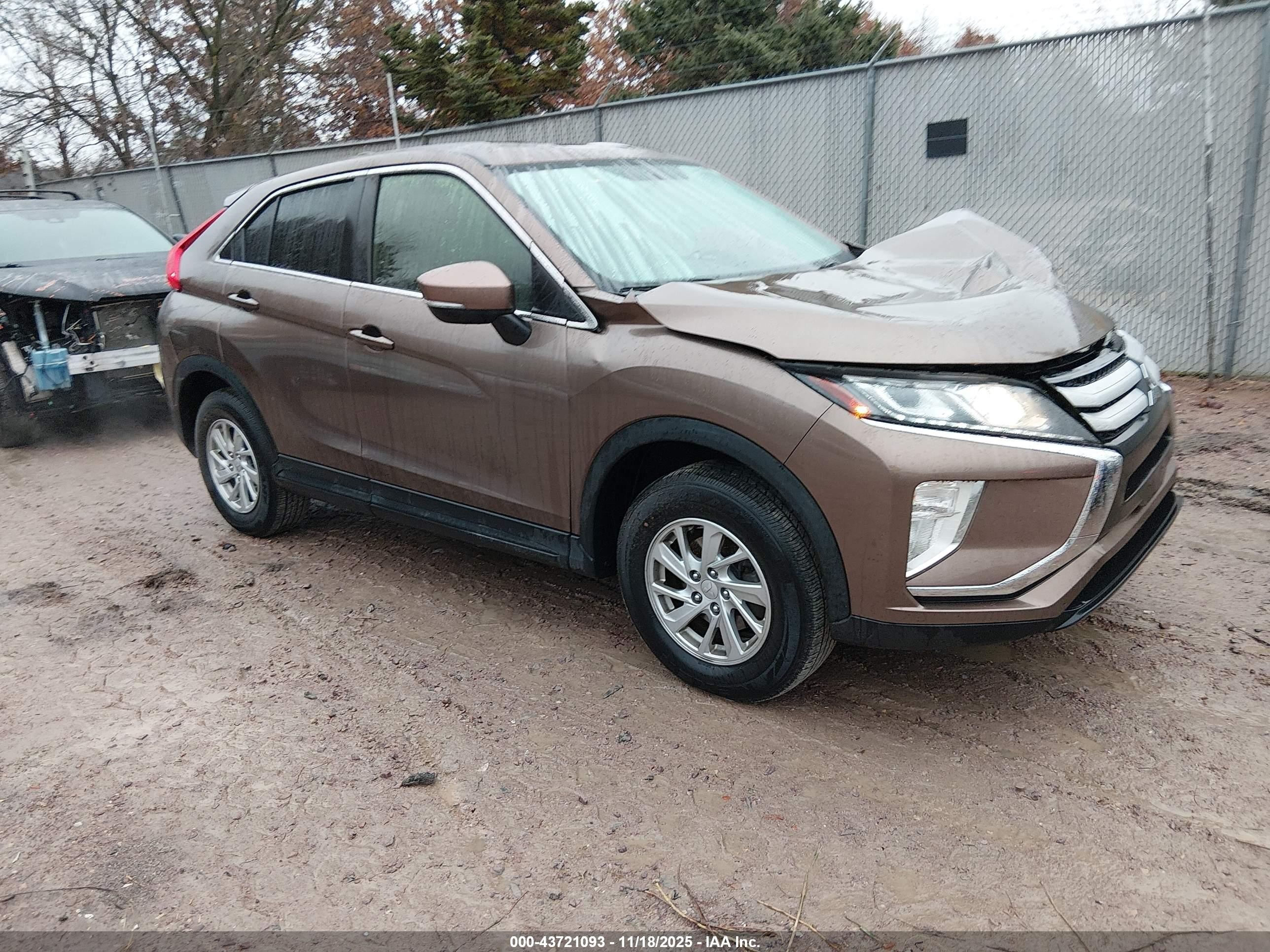 2018 Mitsubishi Eclipse Cross ES, VIN JA4AT3AAXJZ065191 — Front end