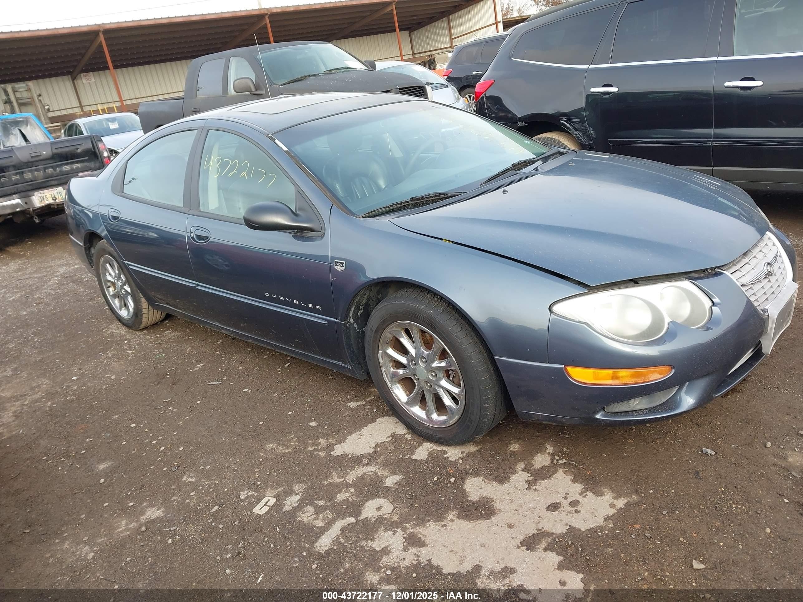 2000 Chrysler 300M M, VIN 2C3HE66GXYH323916 — Auction photo 1 of 5