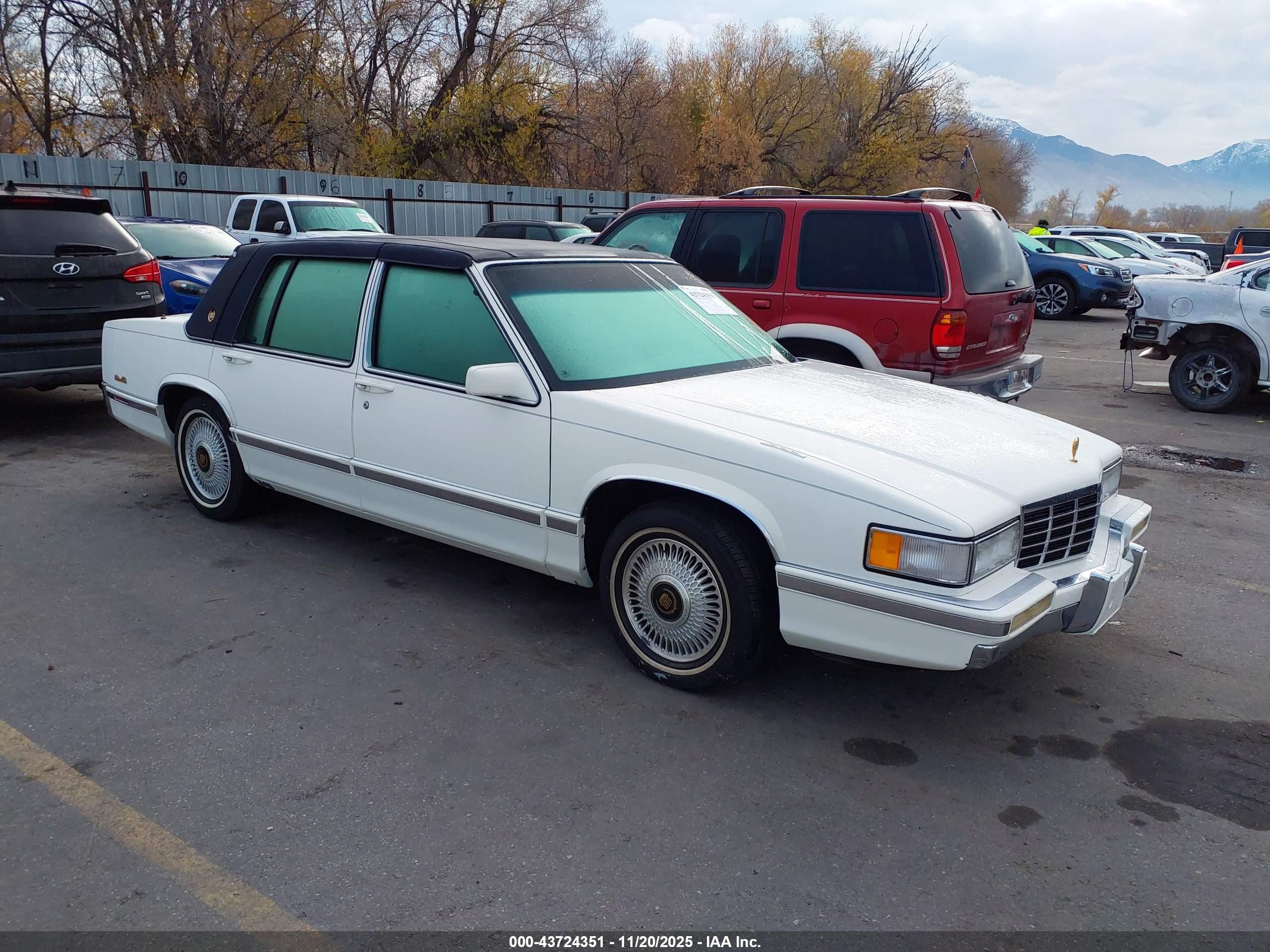 1993 Cadillac DeVille, VIN 1G6CD53B2P4285155 — По всему кузову