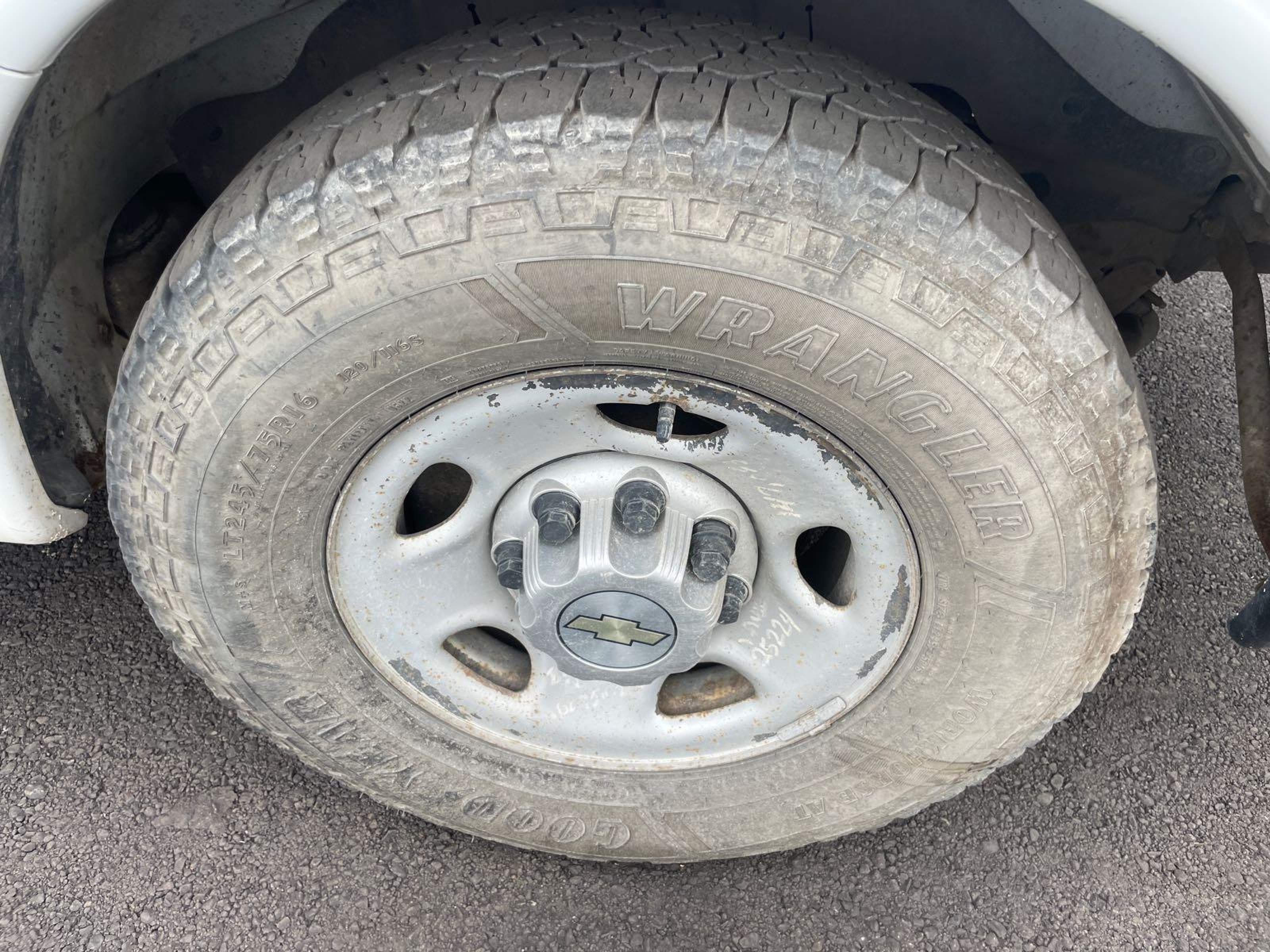 2012 Chevrolet Express Passenger 1LS, VIN 1GAZGZFA4C1126344 — Normal wear
