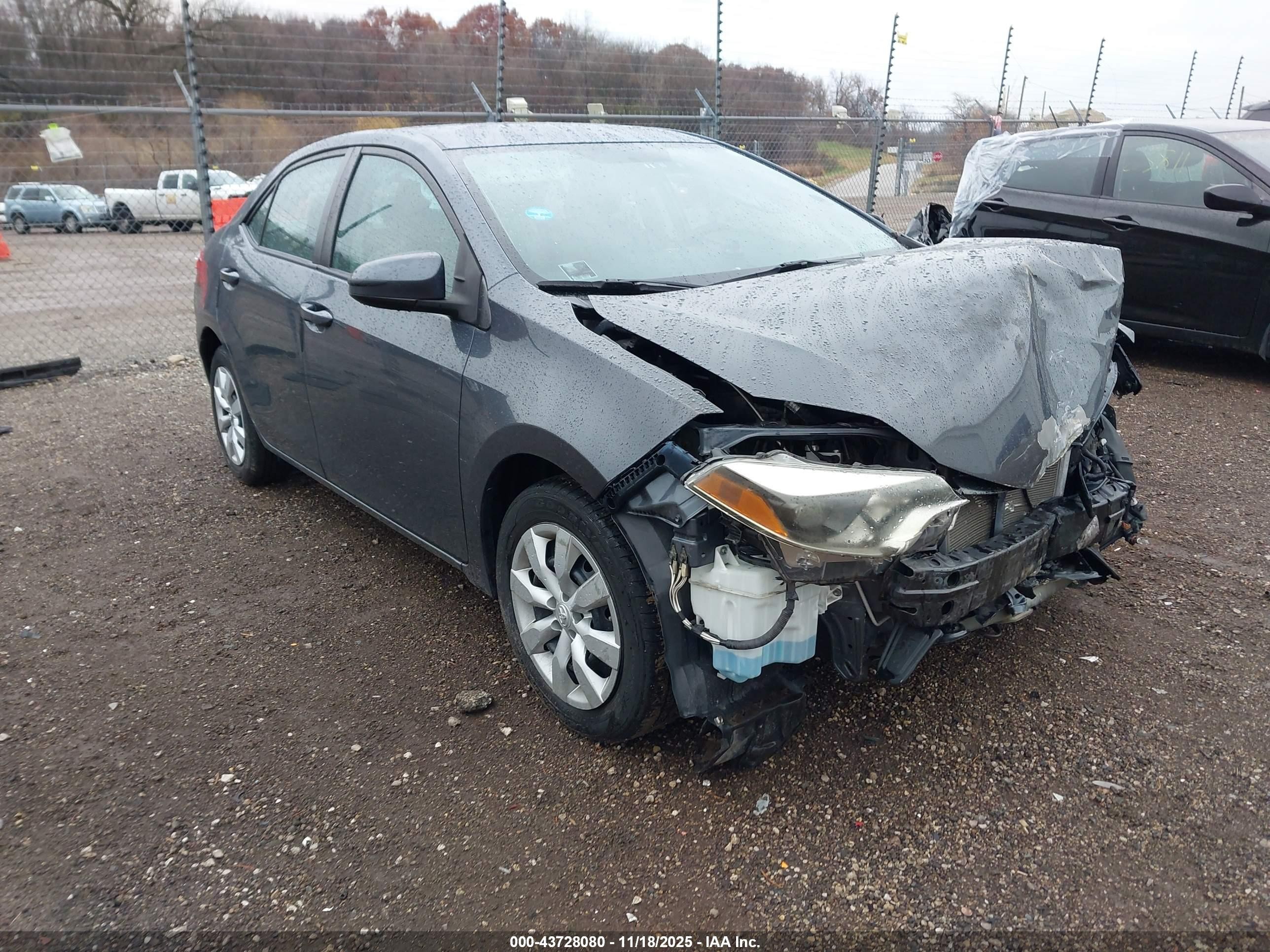 2014 Toyota Corolla LE, VIN 2T1BURHE2EC190026 — Front end