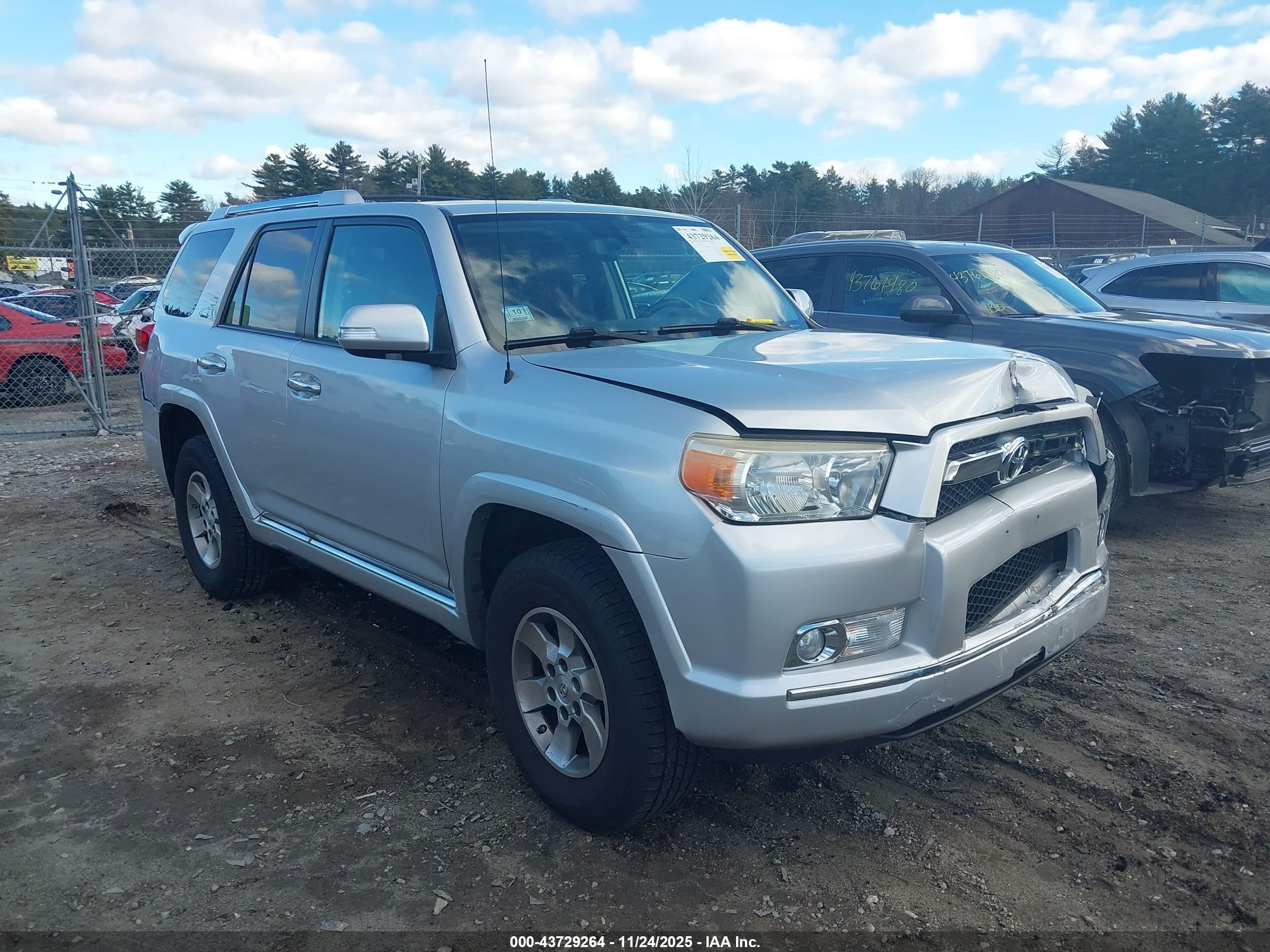 2010 Toyota 4Runner SR5, VIN JTEBU5JR3A5009041 — Front end