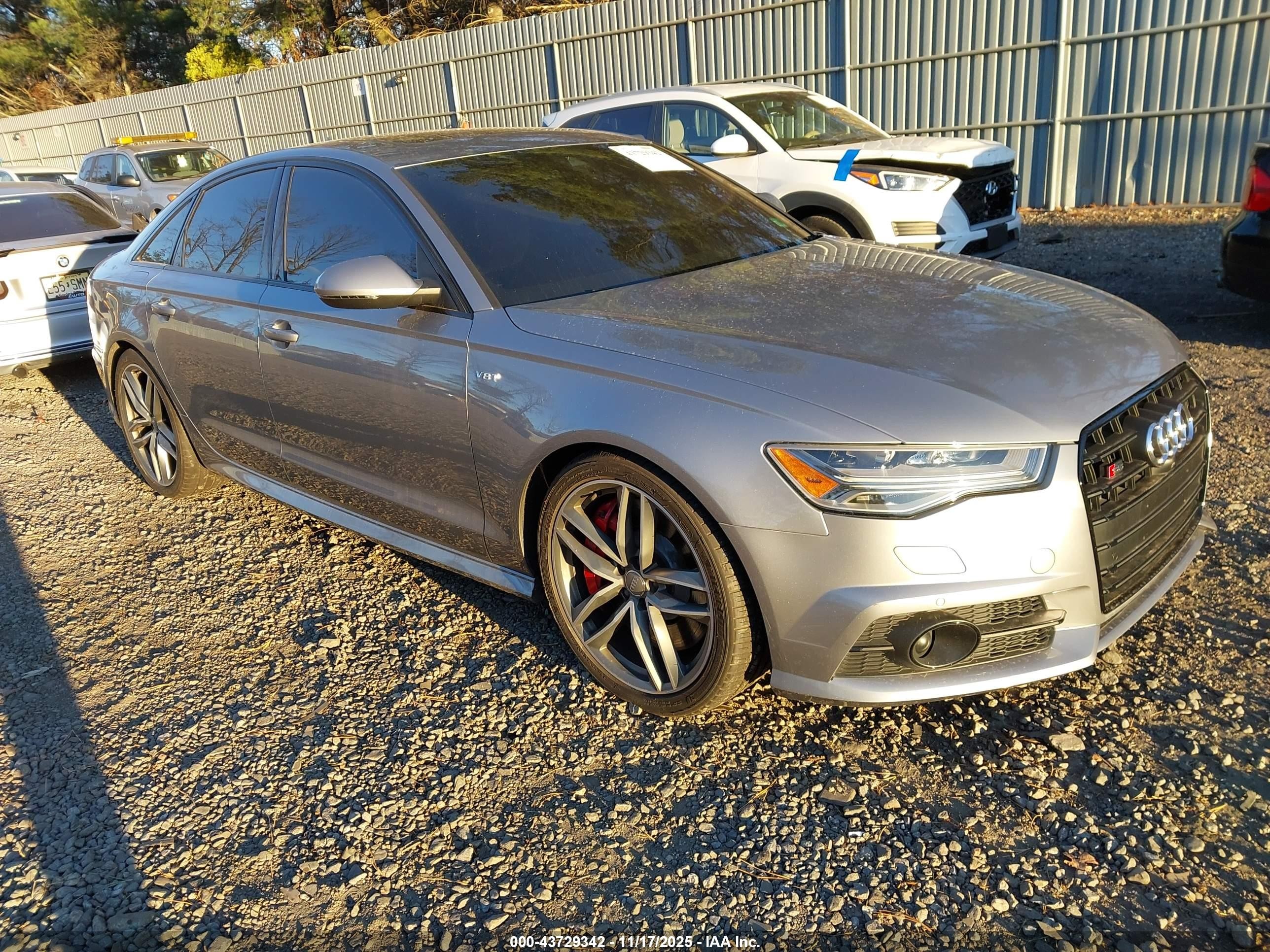 2017 Audi S6 Premium Plus, VIN WAUFFAFC9HN128166 — После угона