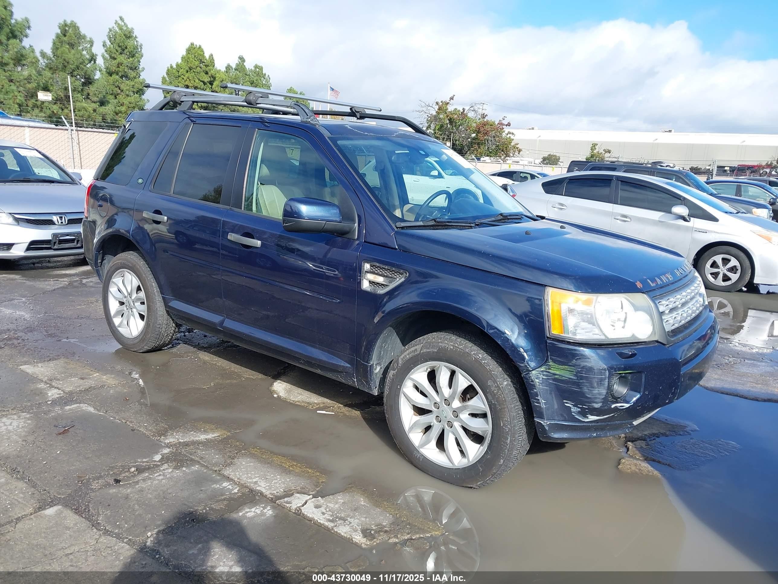 2011 Land Rover LR2 HSE, VIN SALFR2BN1BH246878 — Side