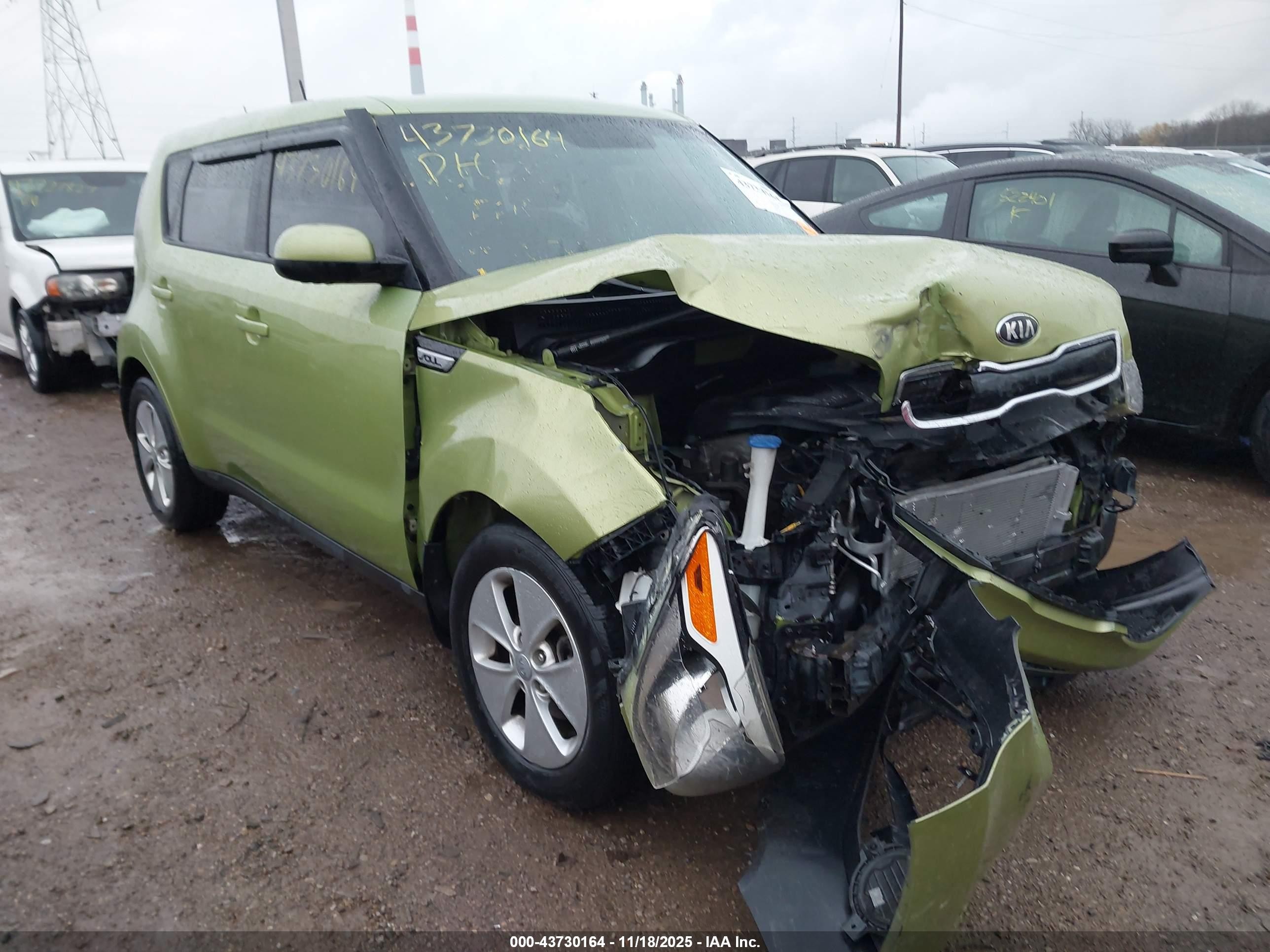 2015 Kia Soul, VIN KNDJN2A2XF7763628 — Front end