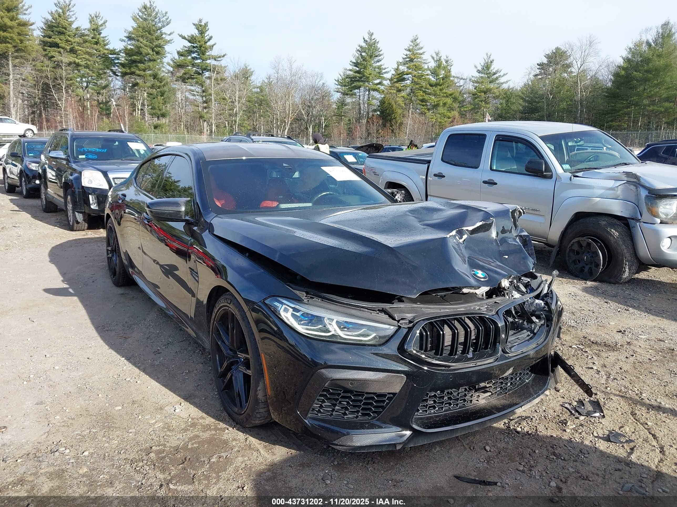 2021 BMW M8 Competition, VIN WBSGV0C0XMCF94348 — Перед
