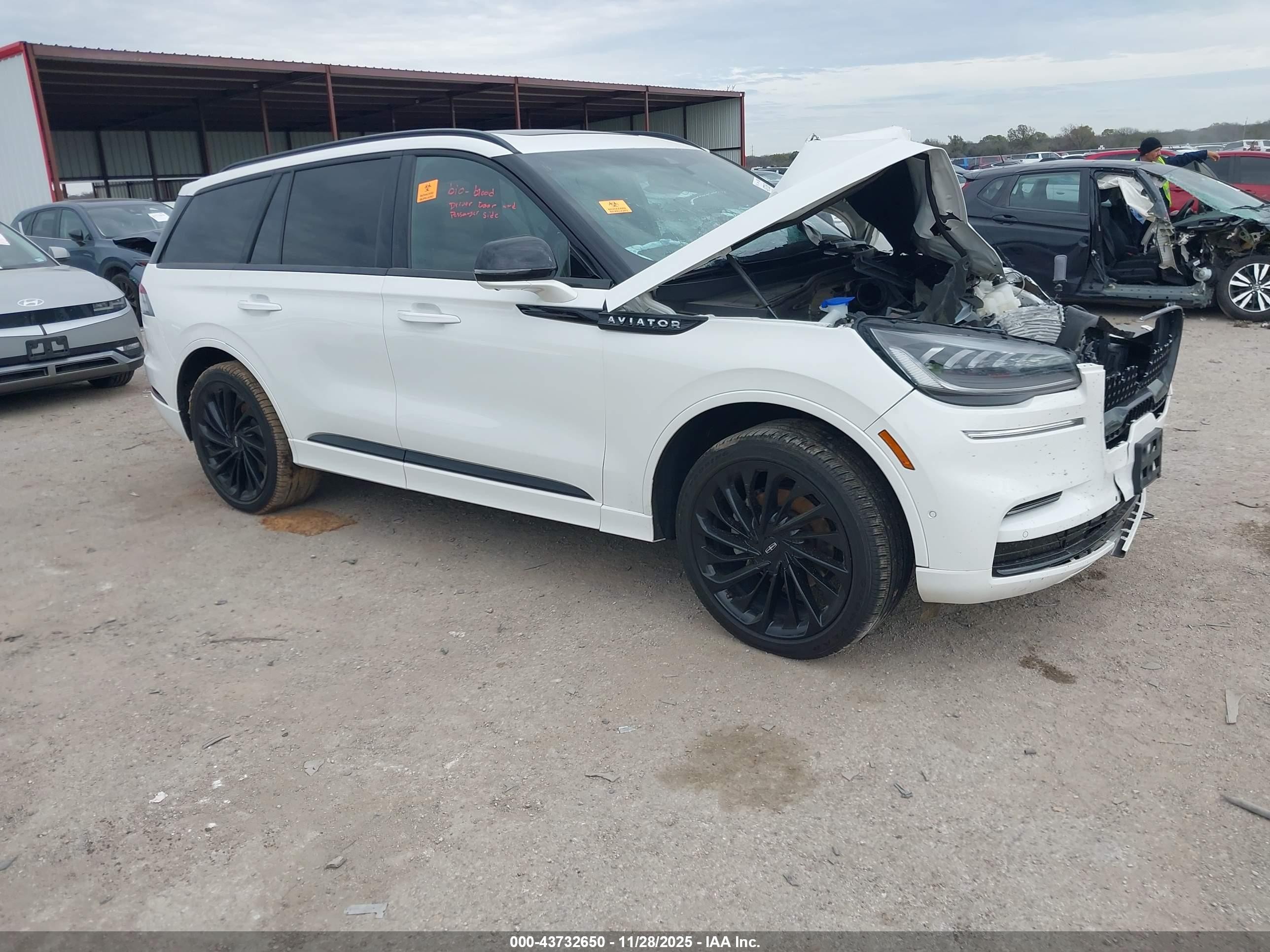 2023 Lincoln Aviator Reserve, VIN 5LM5J7XC8PGL11181 — Biohazard / chemical