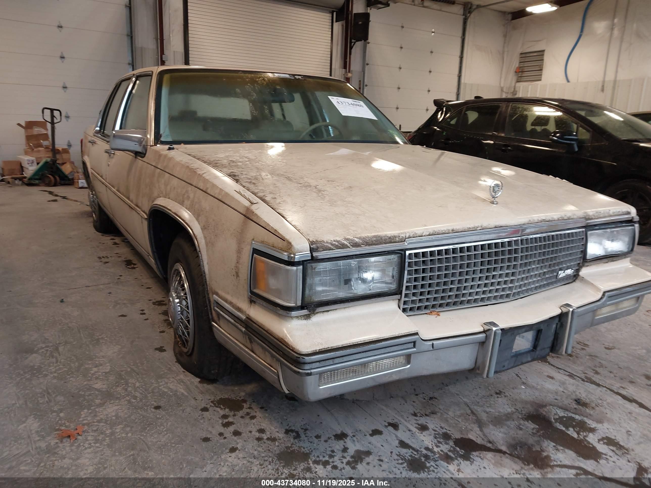 1987 Cadillac Deville/Fleetwood Deville, VIN 1G6CD5185H4288138 — Front end