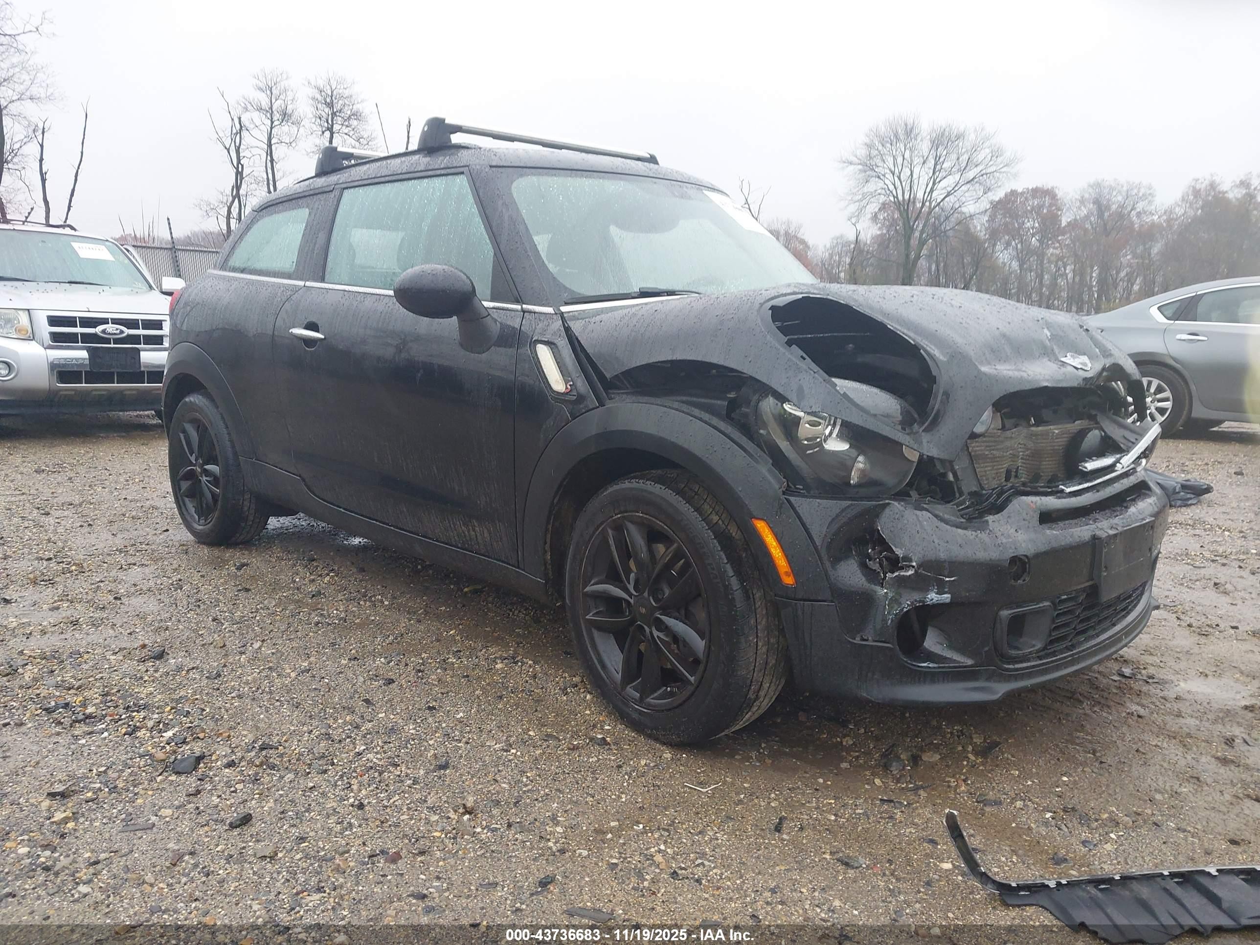 2015 MINI Paceman S, VIN WMWSS7C55FWS45138 — Front end