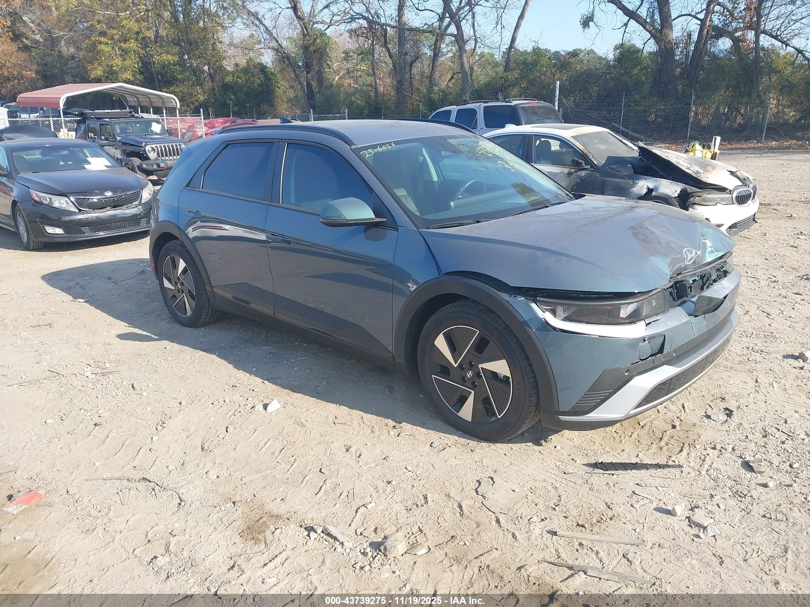 2025 Hyundai Ioniq 5 SEL, VIN 7YAKN4DA5SY029155 — Front end