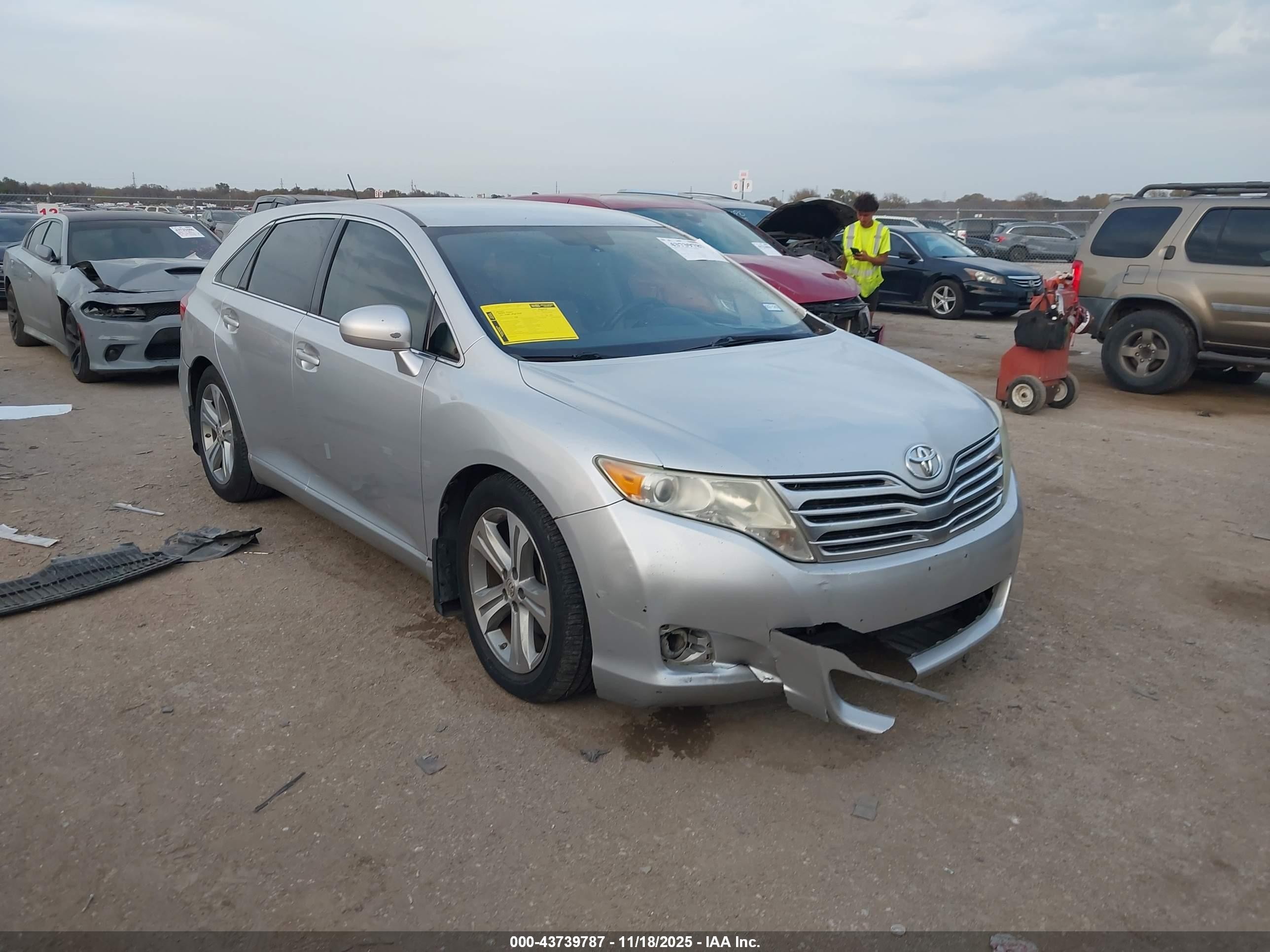 2012 Toyota Venza LE, VIN 4T3ZA3BB5CU063048 — Front end