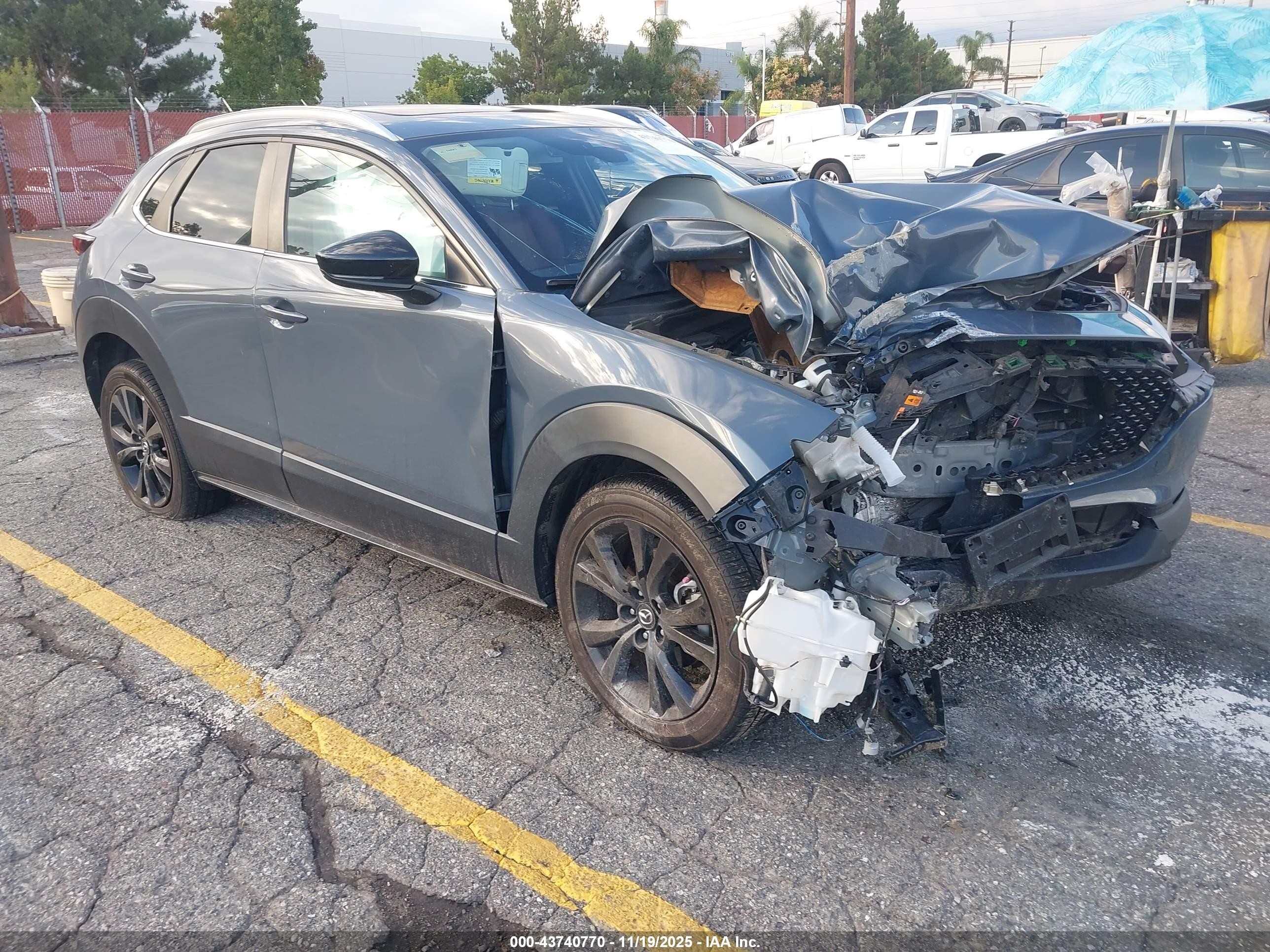 2023 Mazda CX-30 S Carbon Edition, VIN 3MVDMBCM5PM531829 — Front end