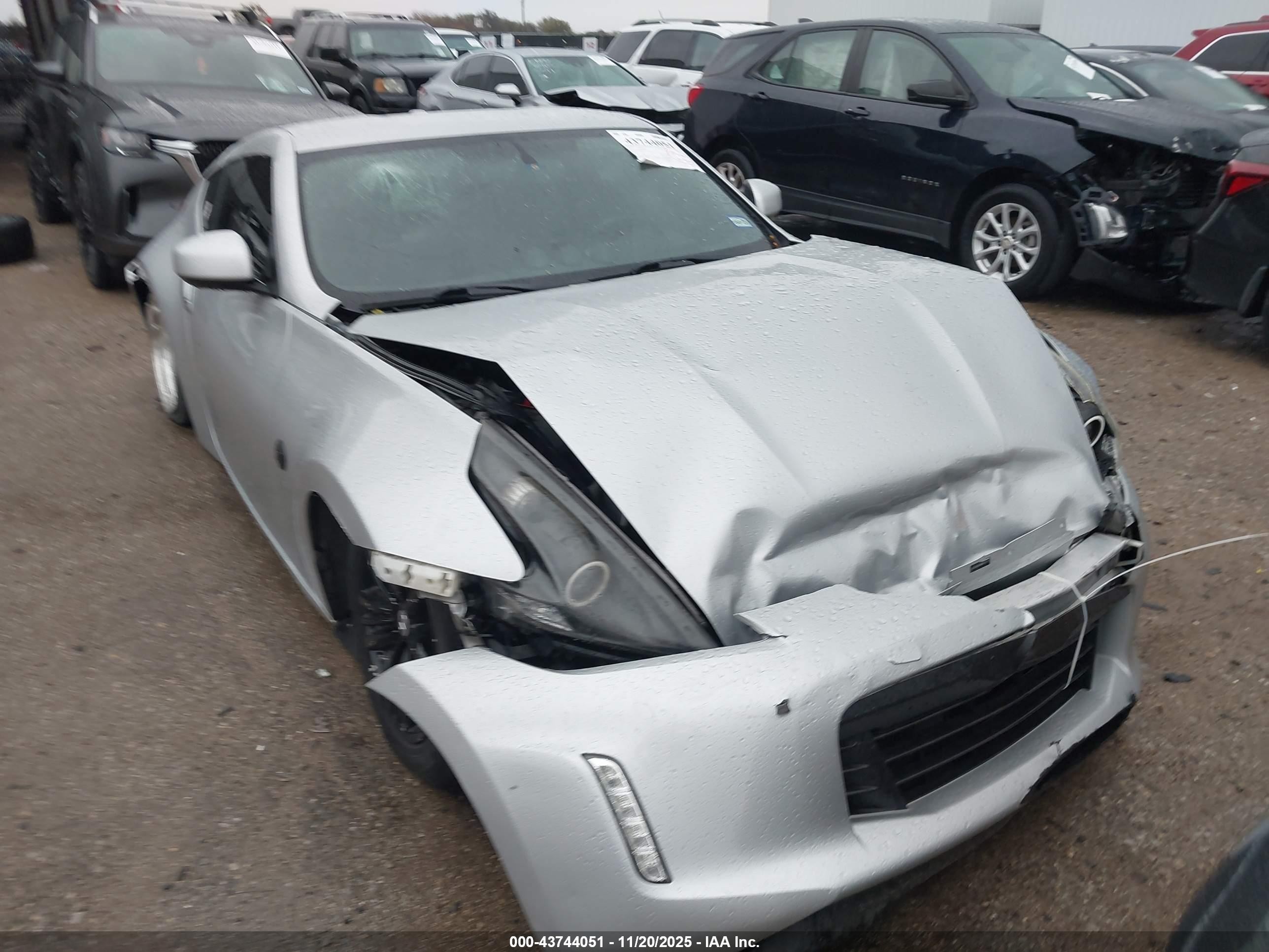 2013 Nissan 370Z, VIN JN1AZ4EH5DM383810 — Front end