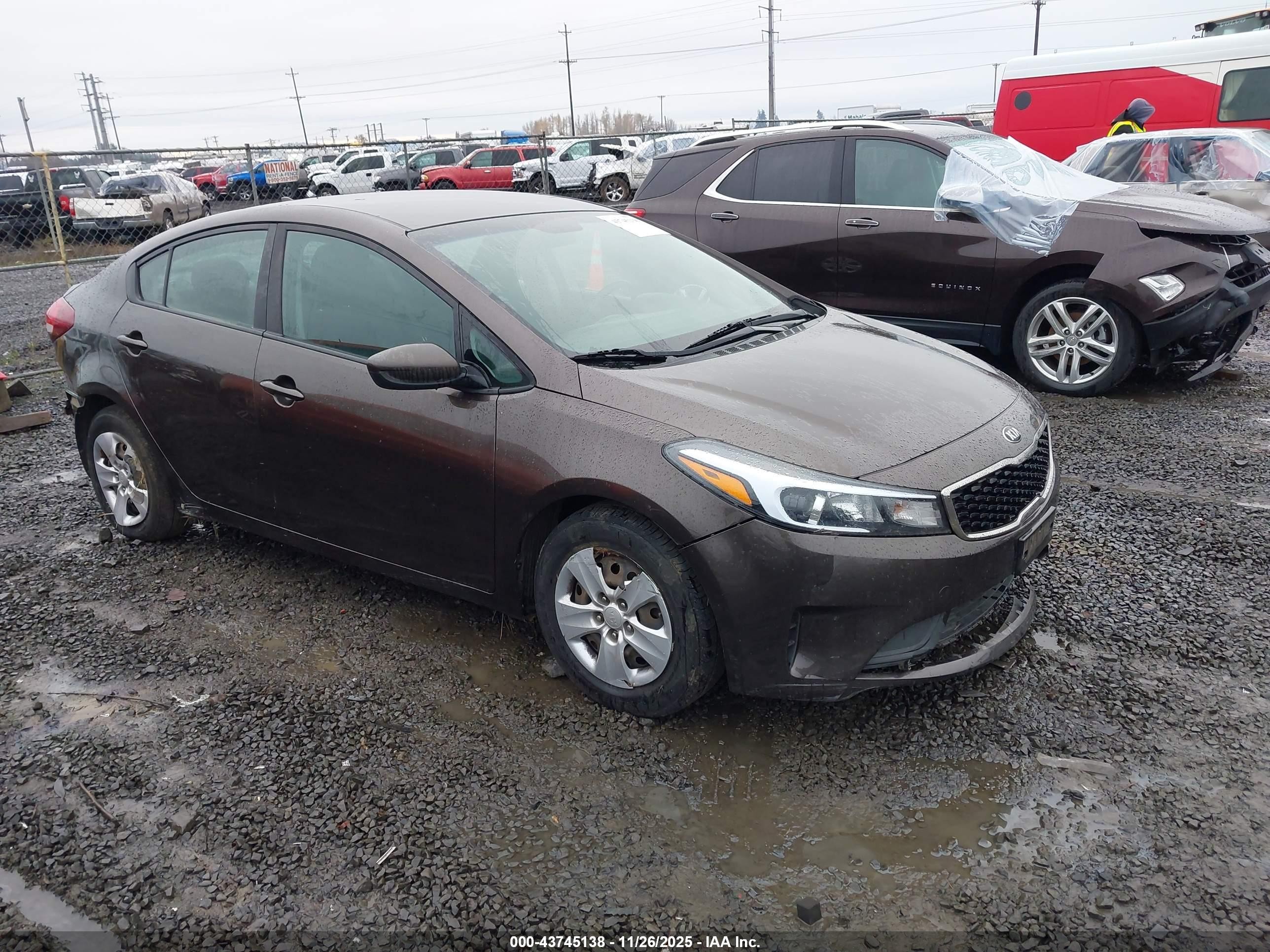 2017 Kia Forte LX, VIN 3KPFK4A7XHE035686 — All over