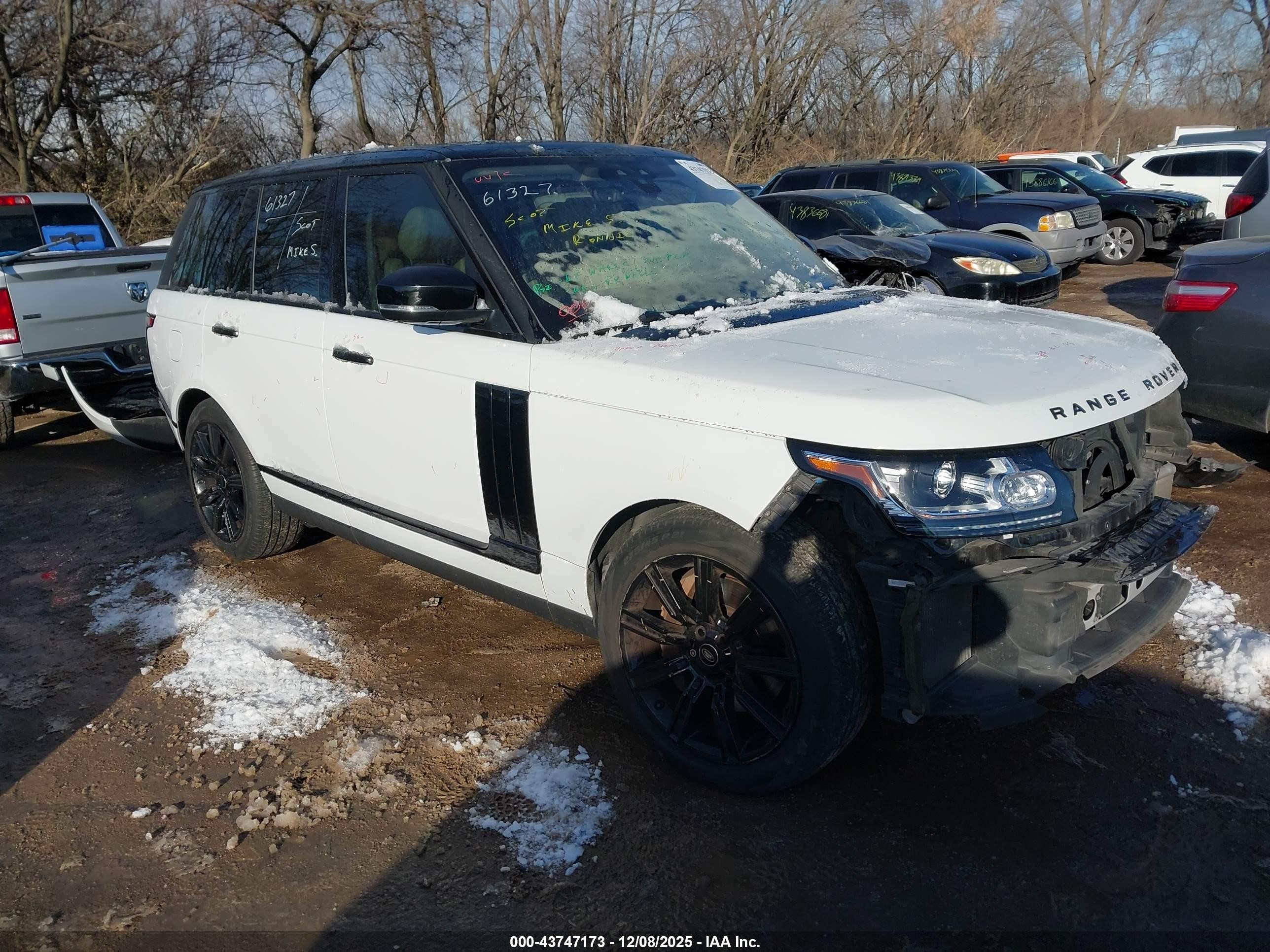 2017 Land Rover Range Rover, VIN SALGS2FE7HA324133 — Front end