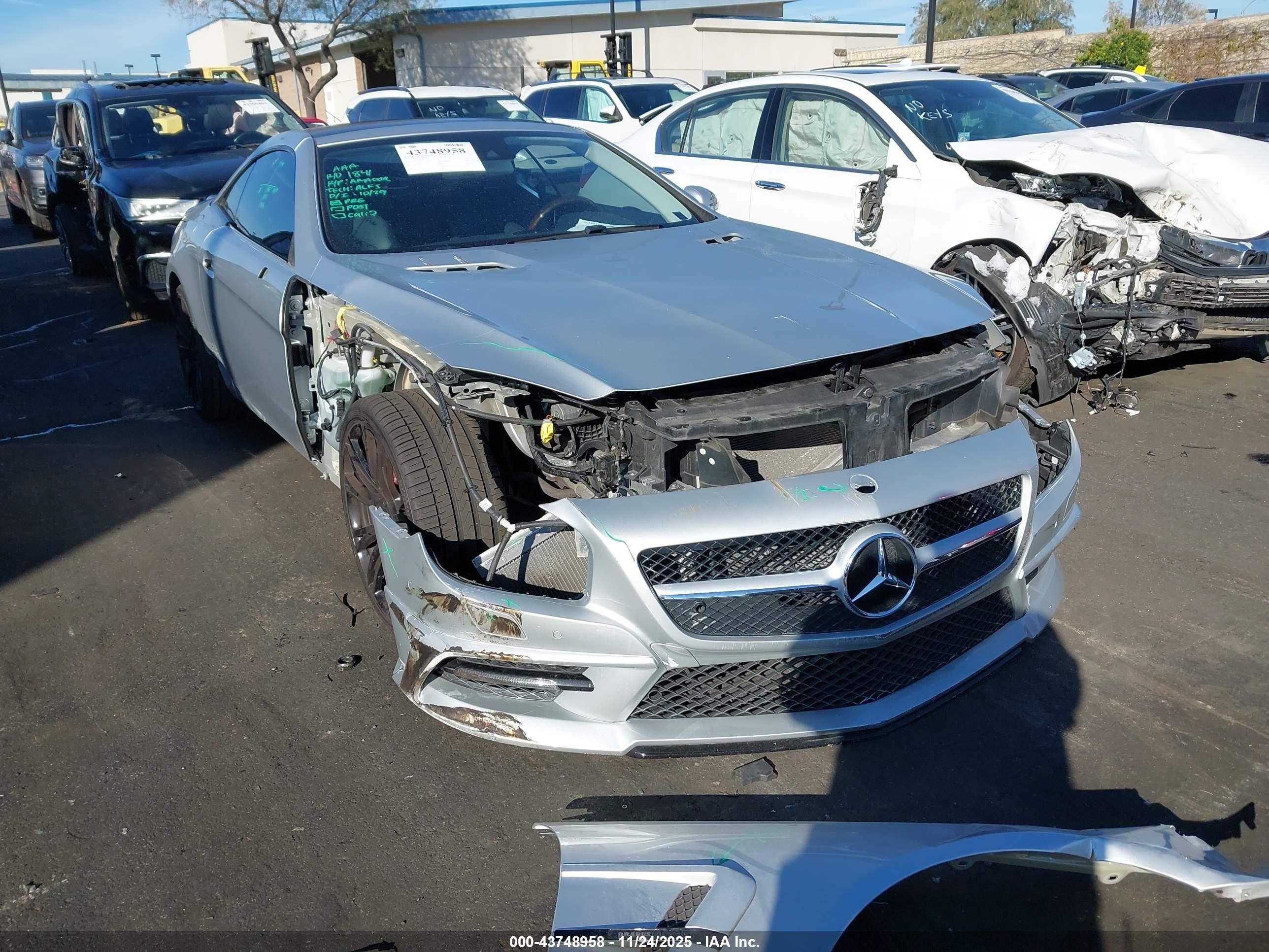 2014 Mercedes-Benz SL 550, VIN WDDJK7DA6EF023318 — Front end