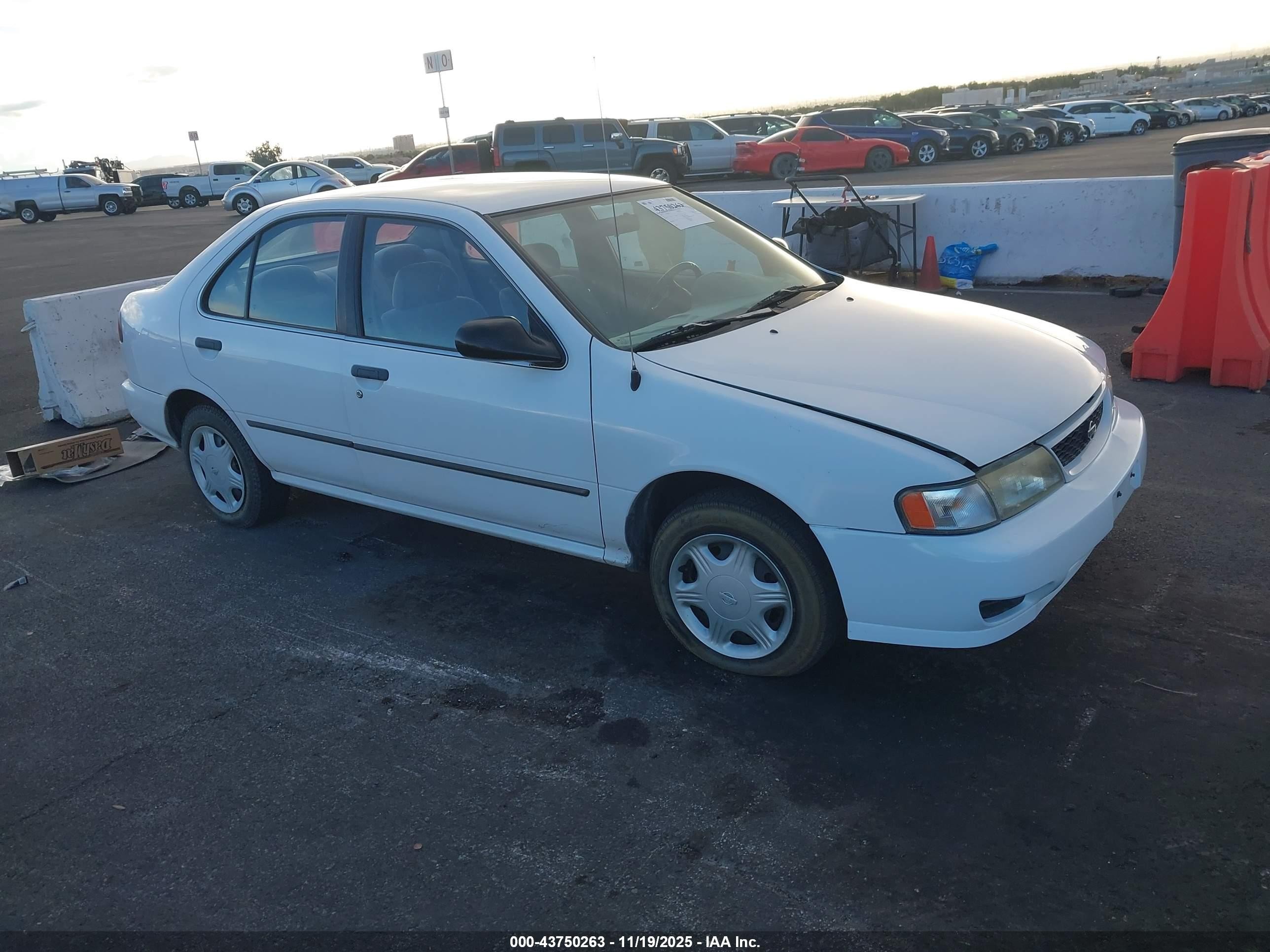 1998 Nissan Sentra XE, VIN 3N1AB41D8WL039943 — Перед
