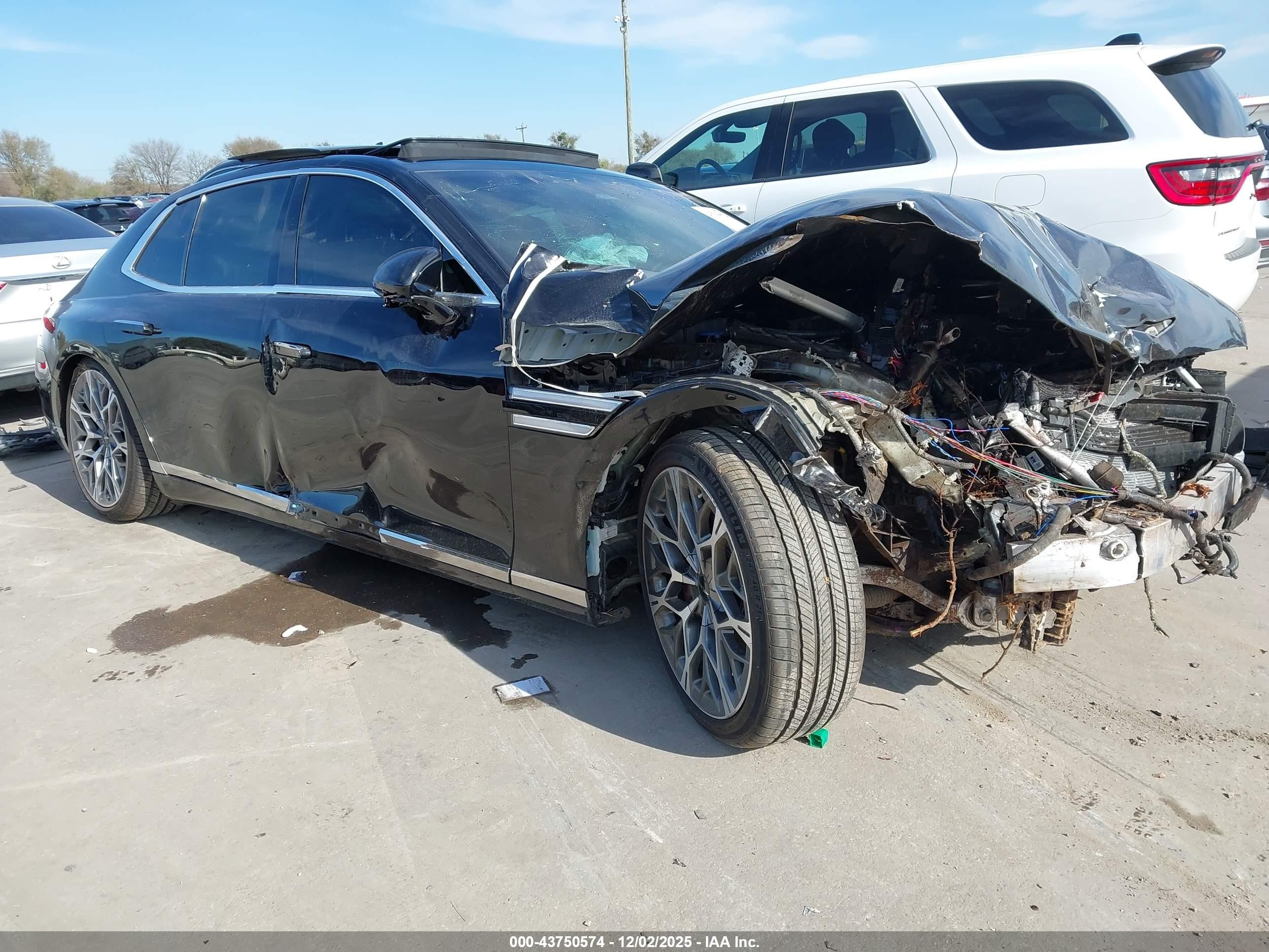 2024 Genesis G90 e-SC, VIN KMTFC4SD9RU040982 — Front end