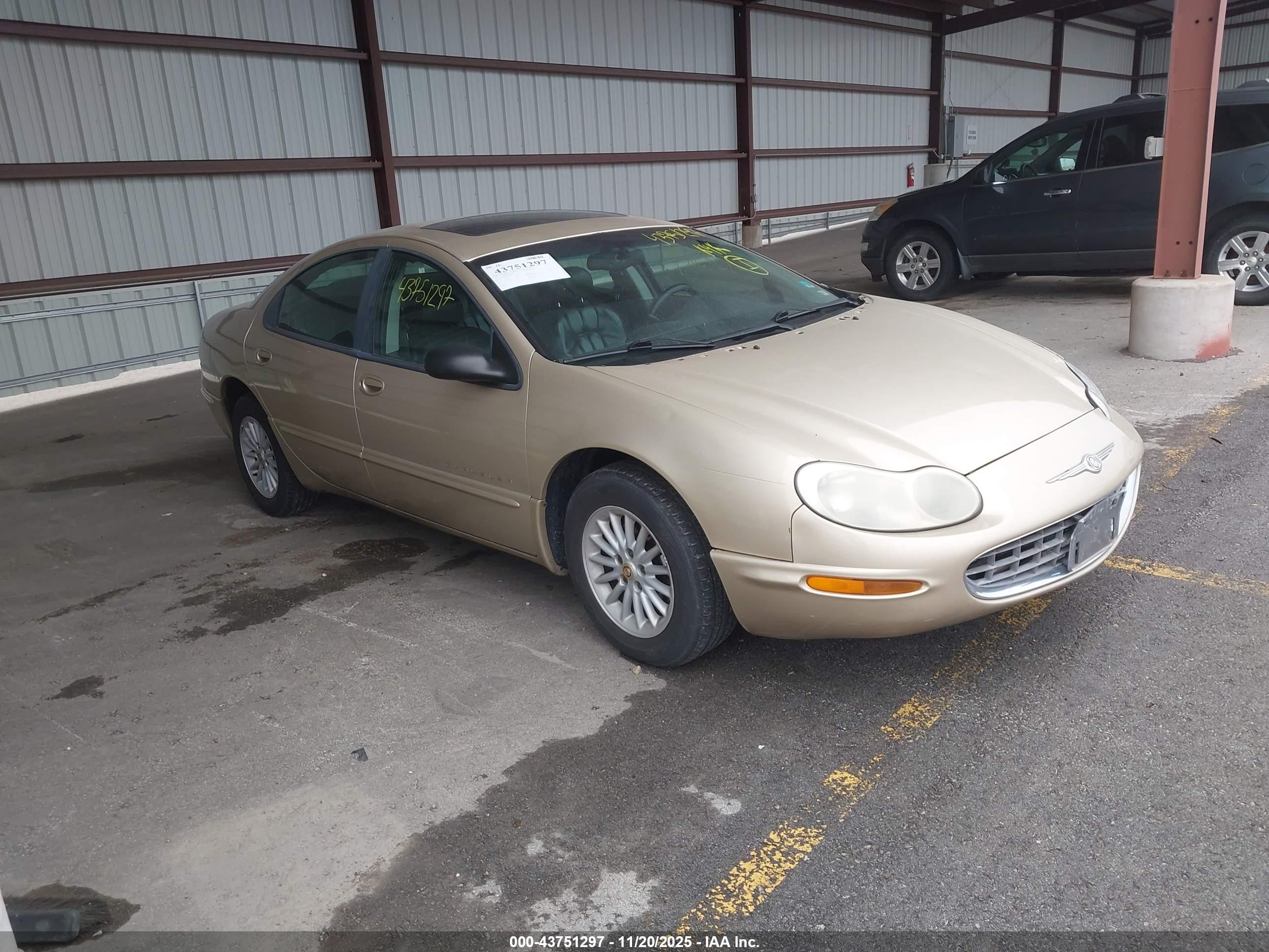 2000 Chrysler Concorde LXi, VIN 2C3HD36J9YH272065 — Перед
