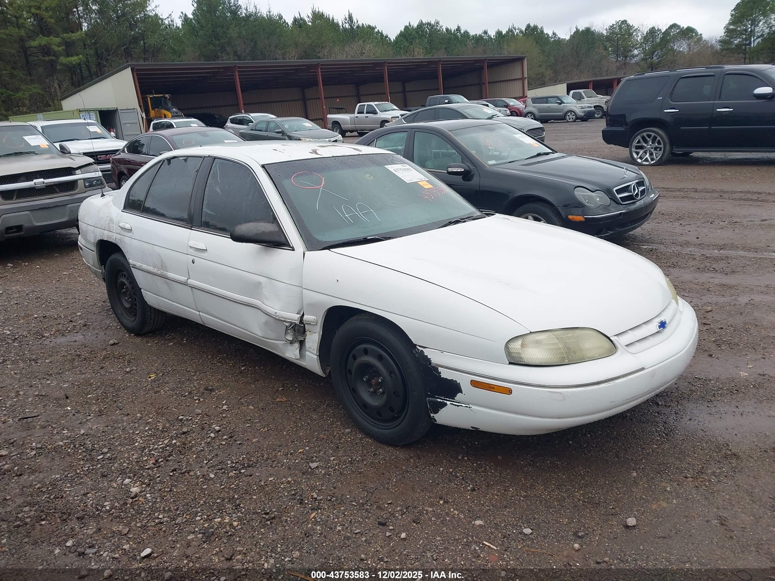 1996 Chevrolet Lumina, VIN 2G1WL52M7T9156358 — Side