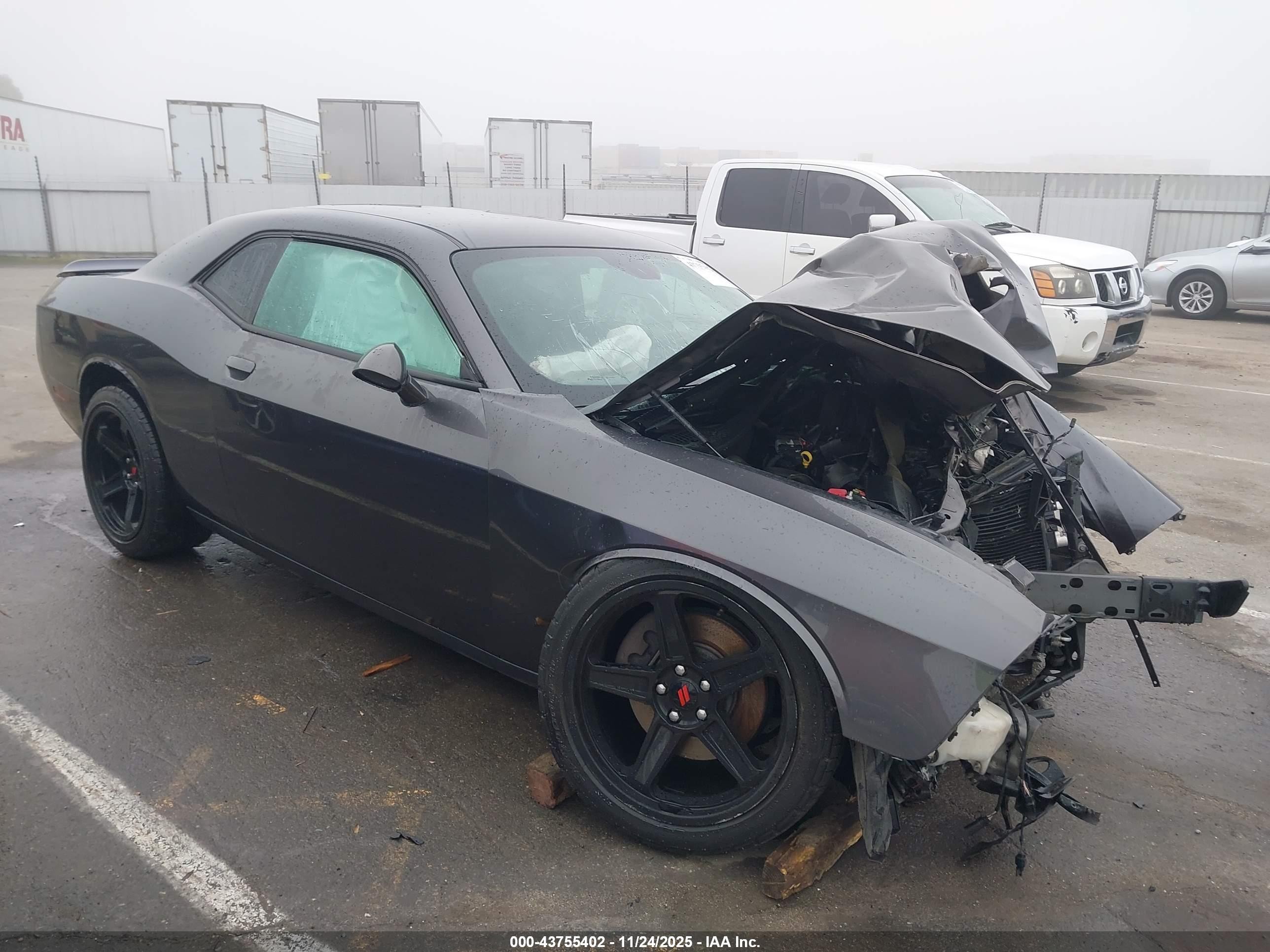 2019 Dodge Challenger GT, VIN 2C3CDZJG1KH737308 — Front end